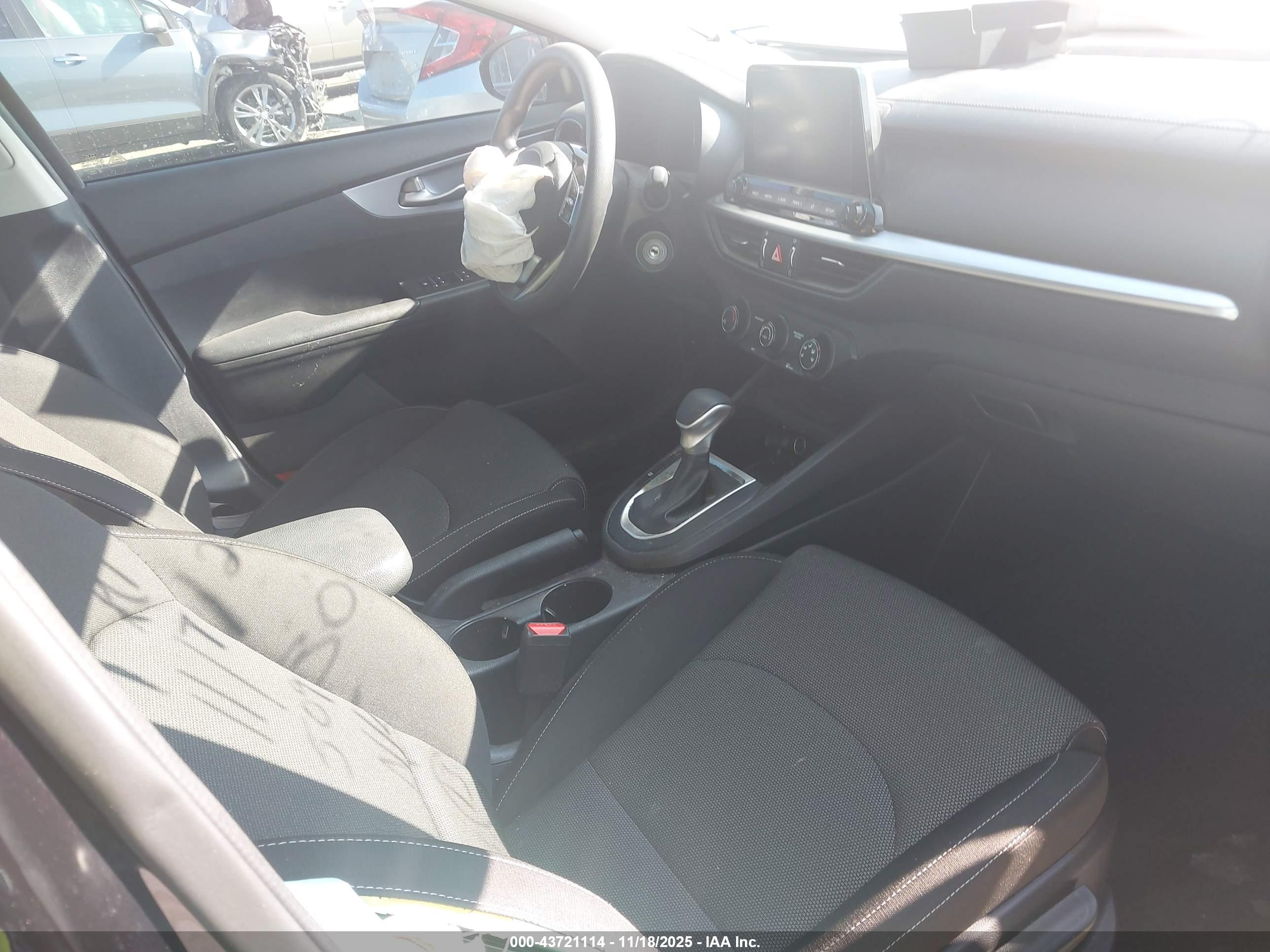 KIA FORTE image 5