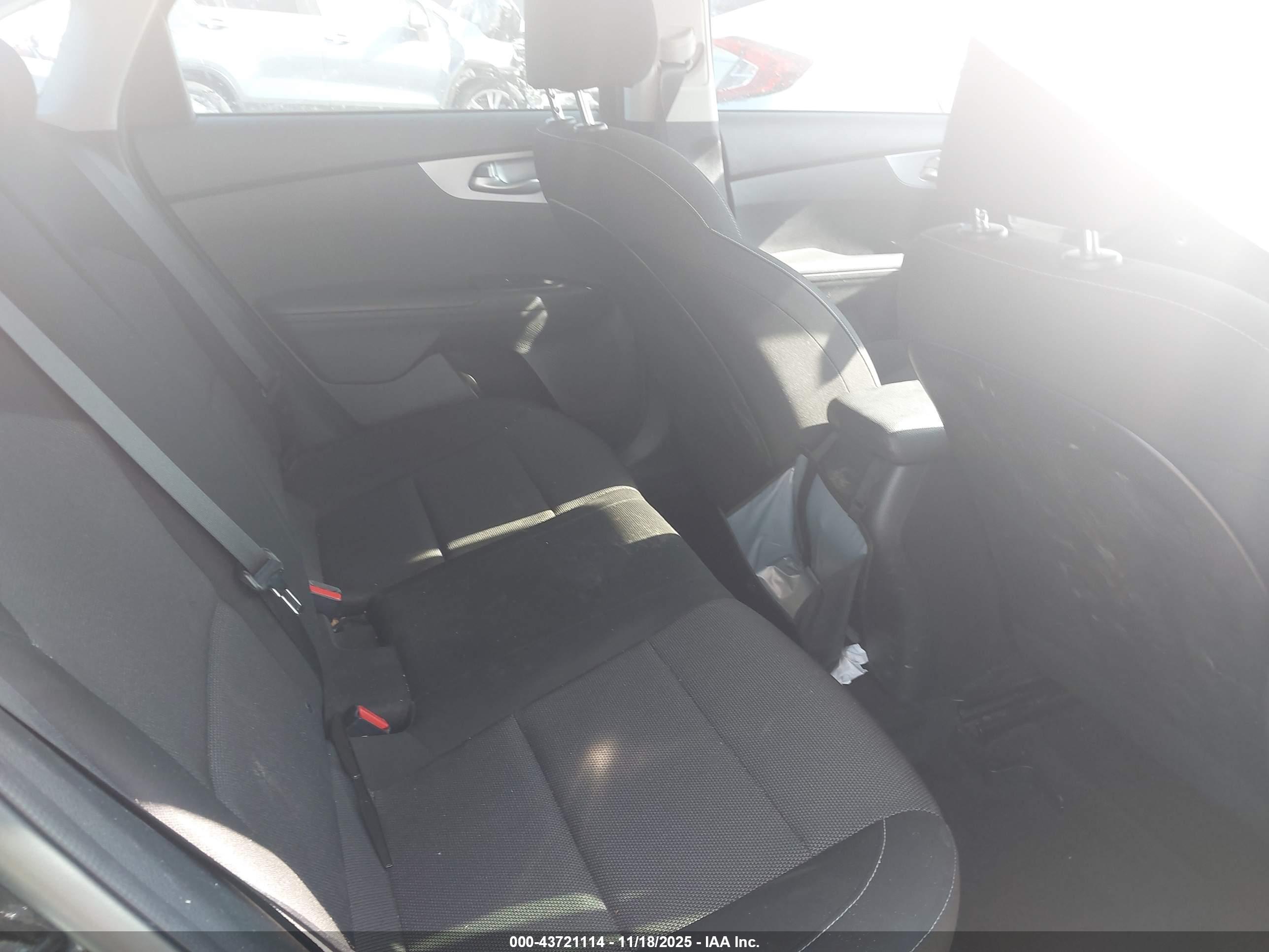 KIA FORTE image 8