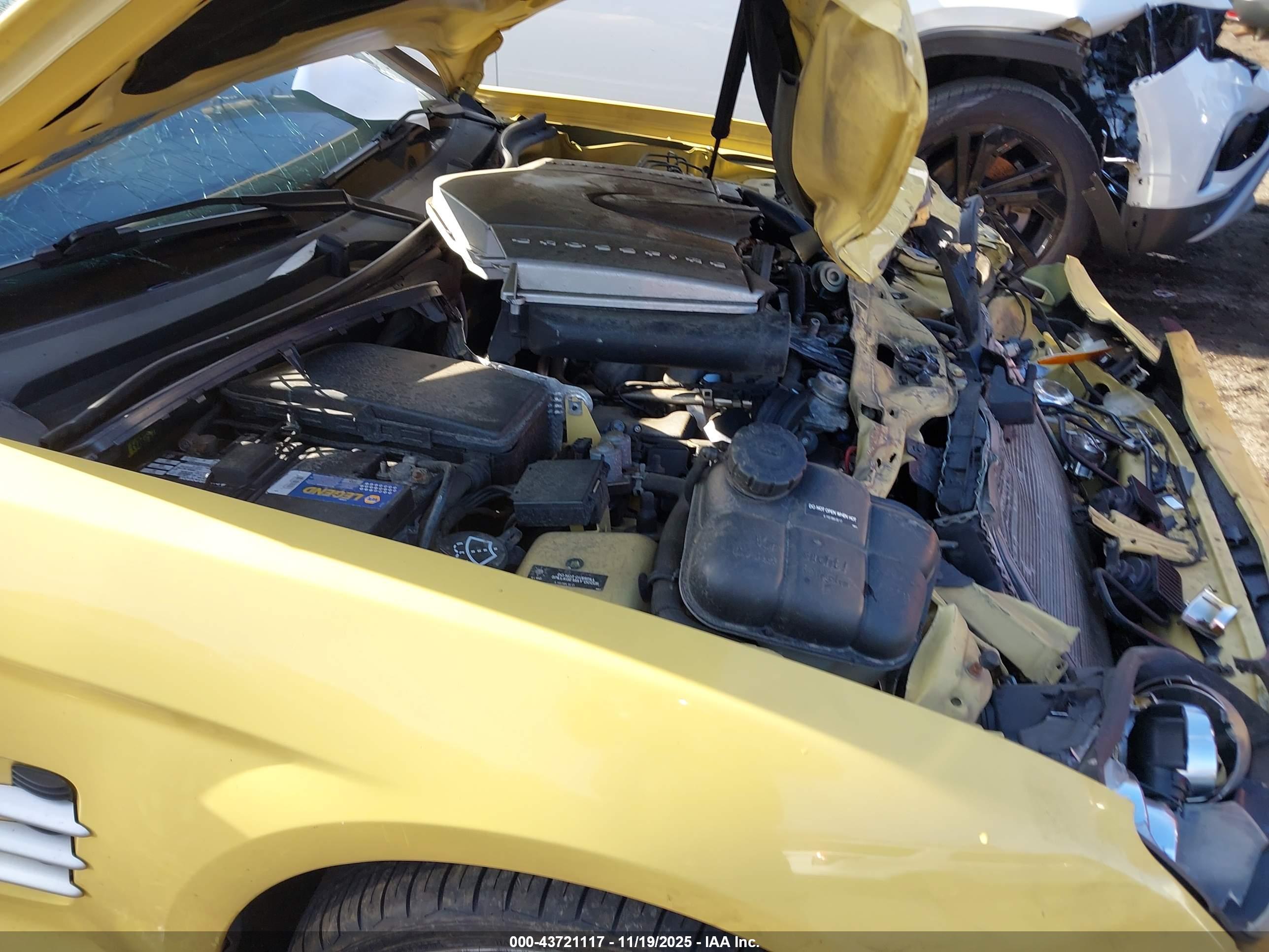 CHRYSLER CROSSFIRE image 10