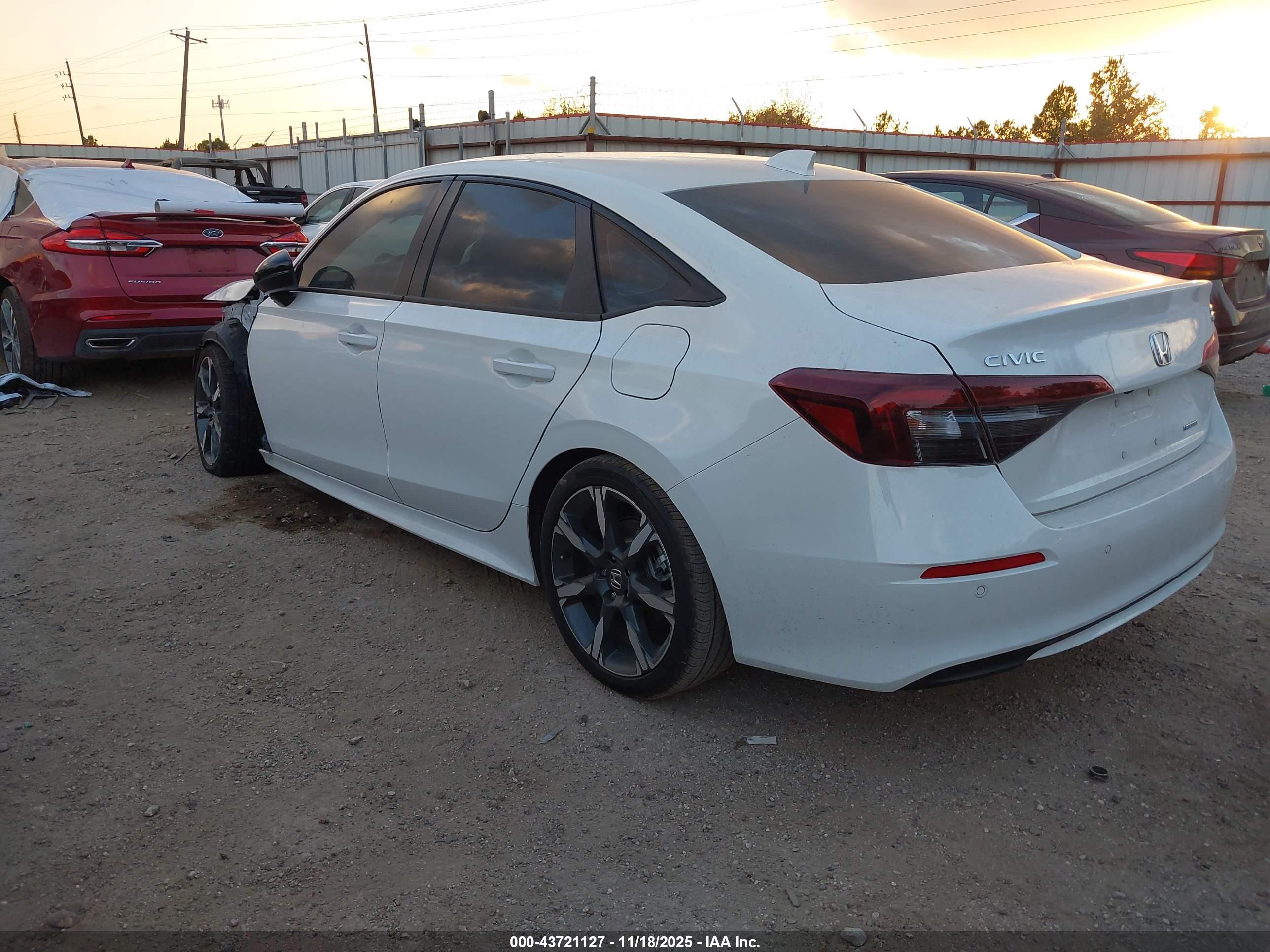 HONDA CIVIC image 3