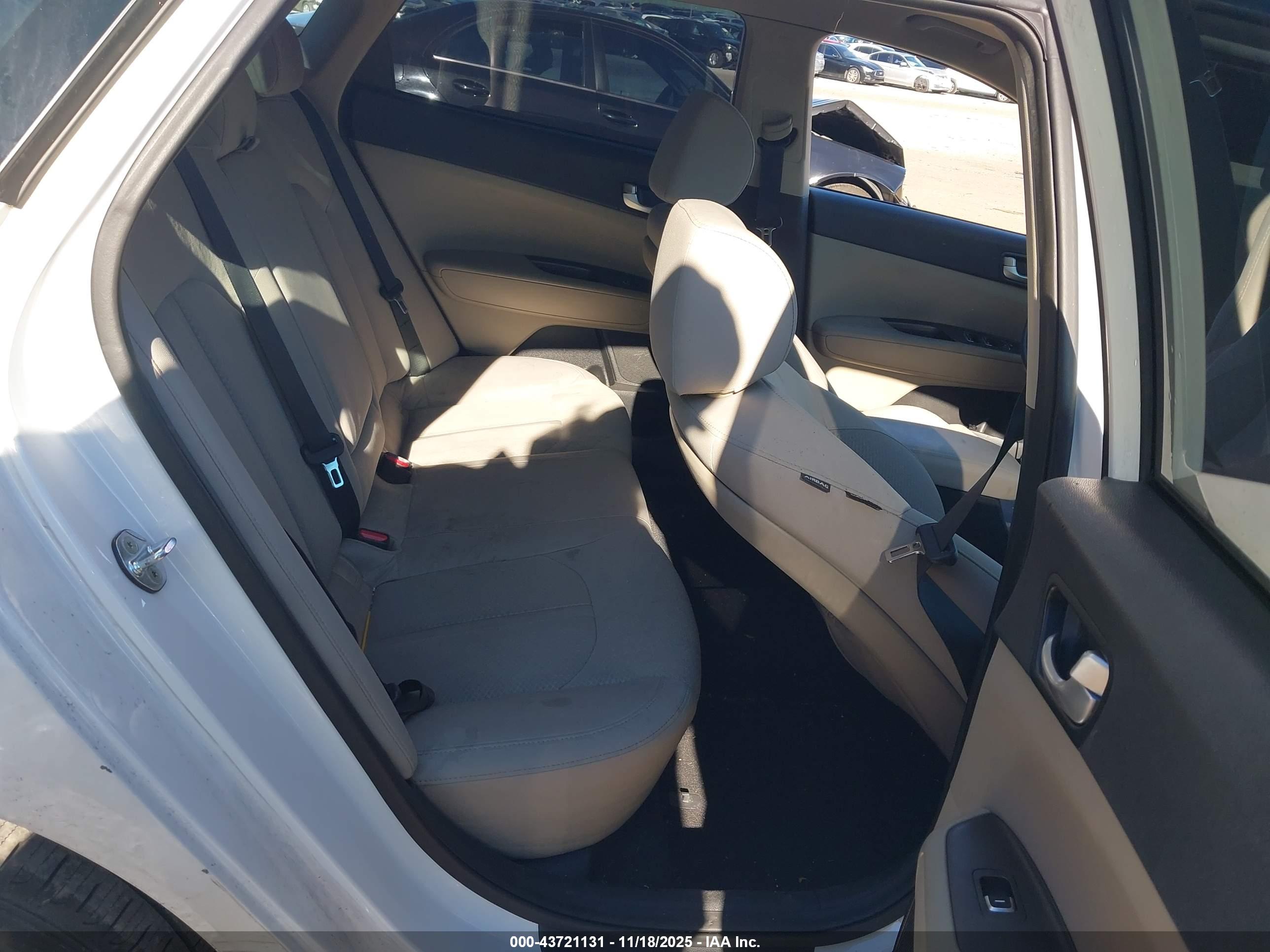 KIA OPTIMA image 8