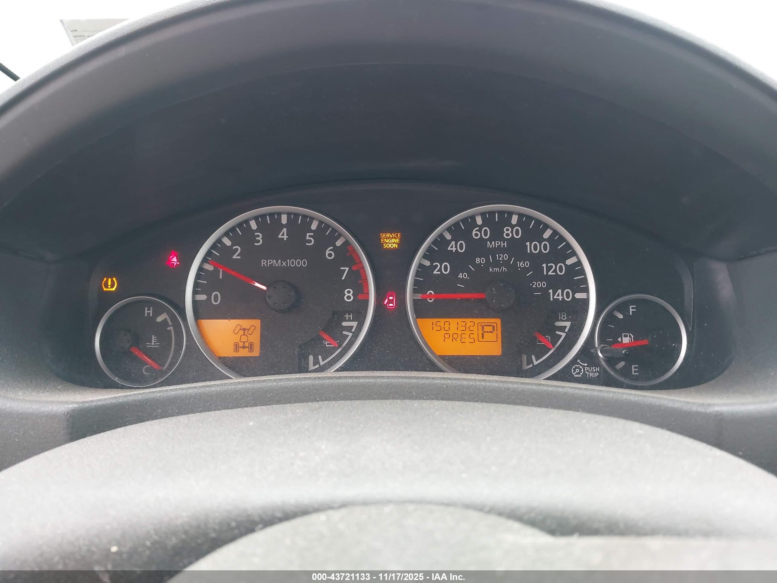 NISSAN PATHFINDER image 7