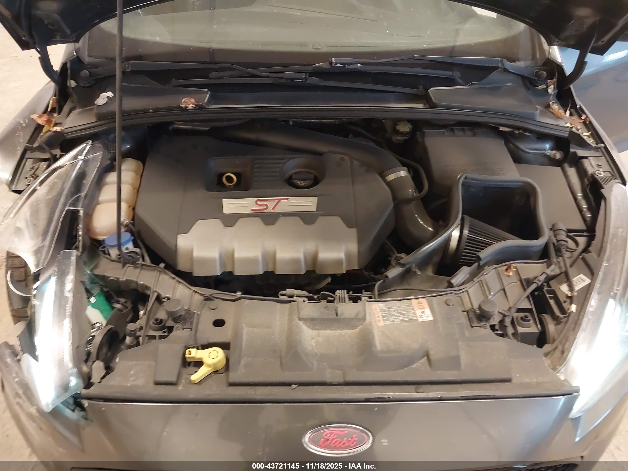 FORD FOCUS image 10