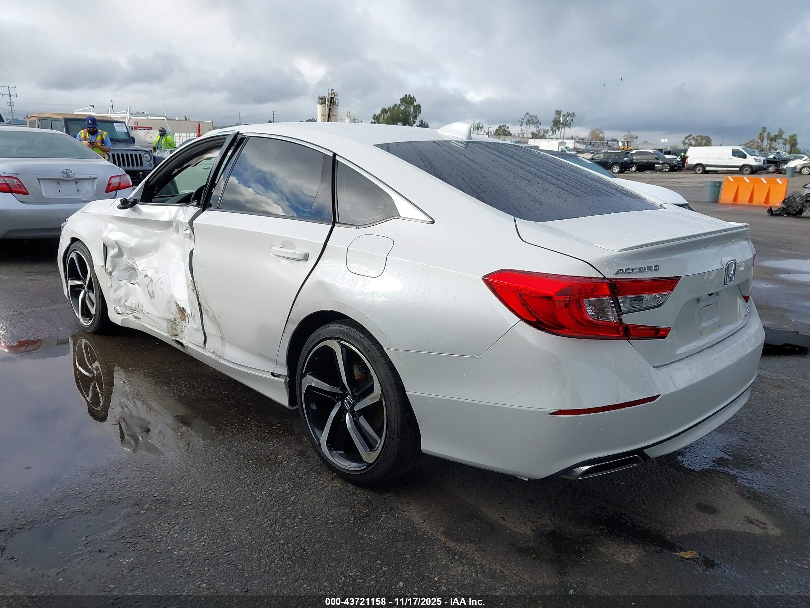 HONDA ACCORD image 3