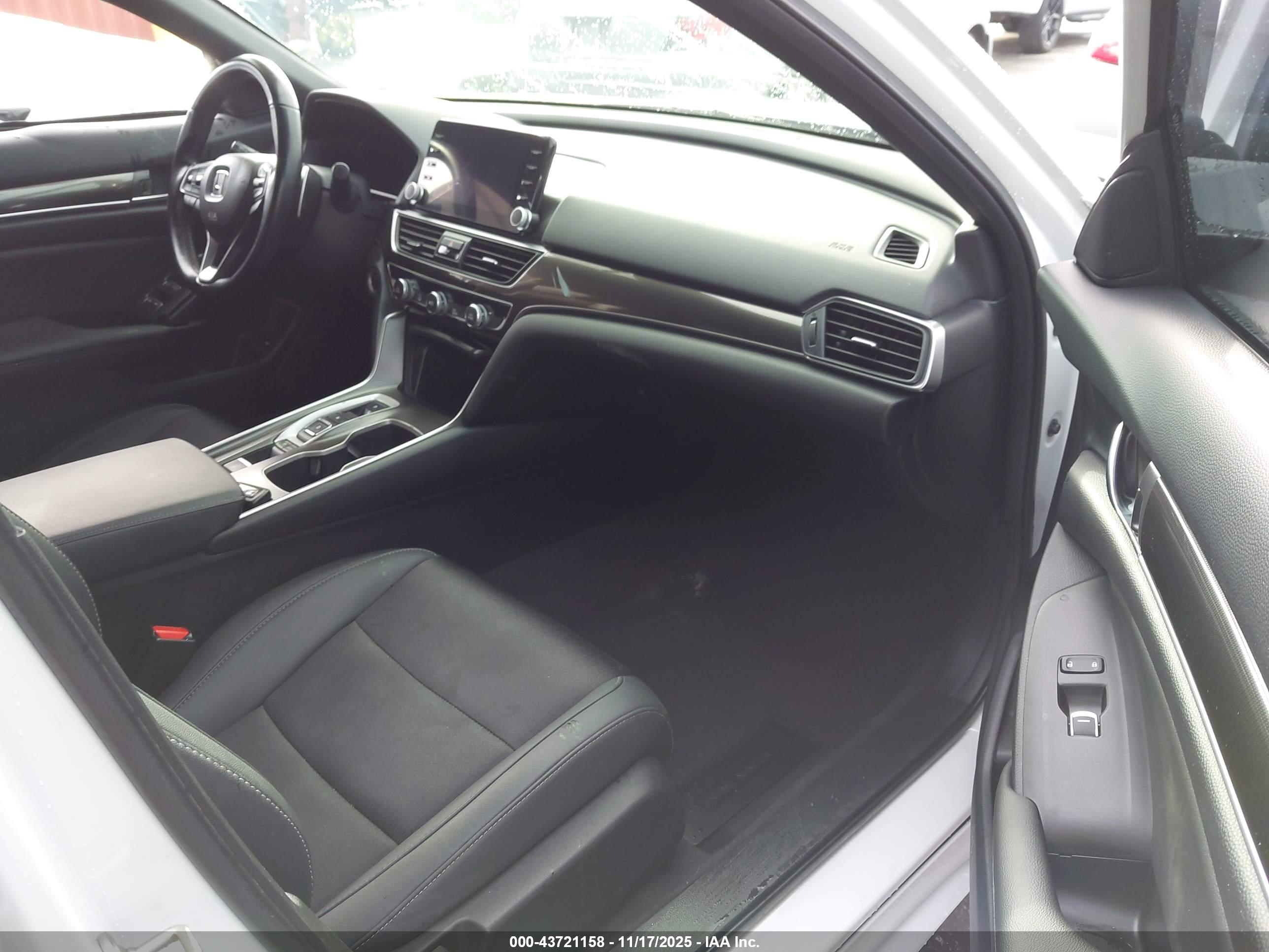 HONDA ACCORD image 5