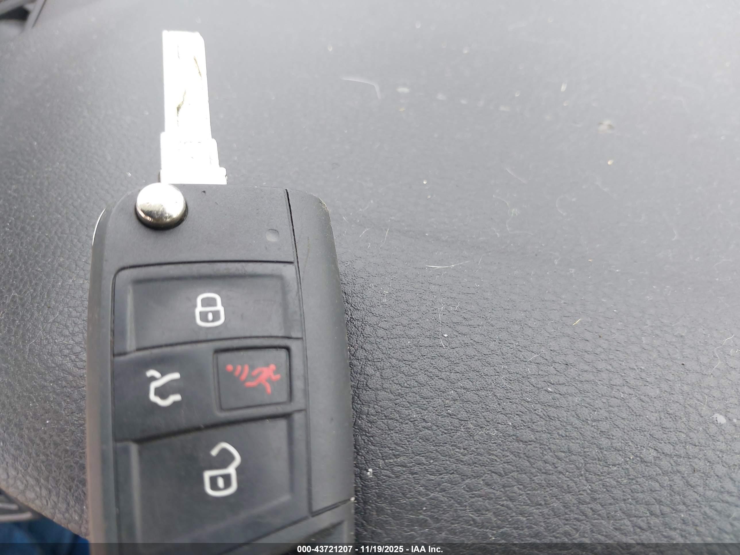 VOLKSWAGEN GOLF image 11