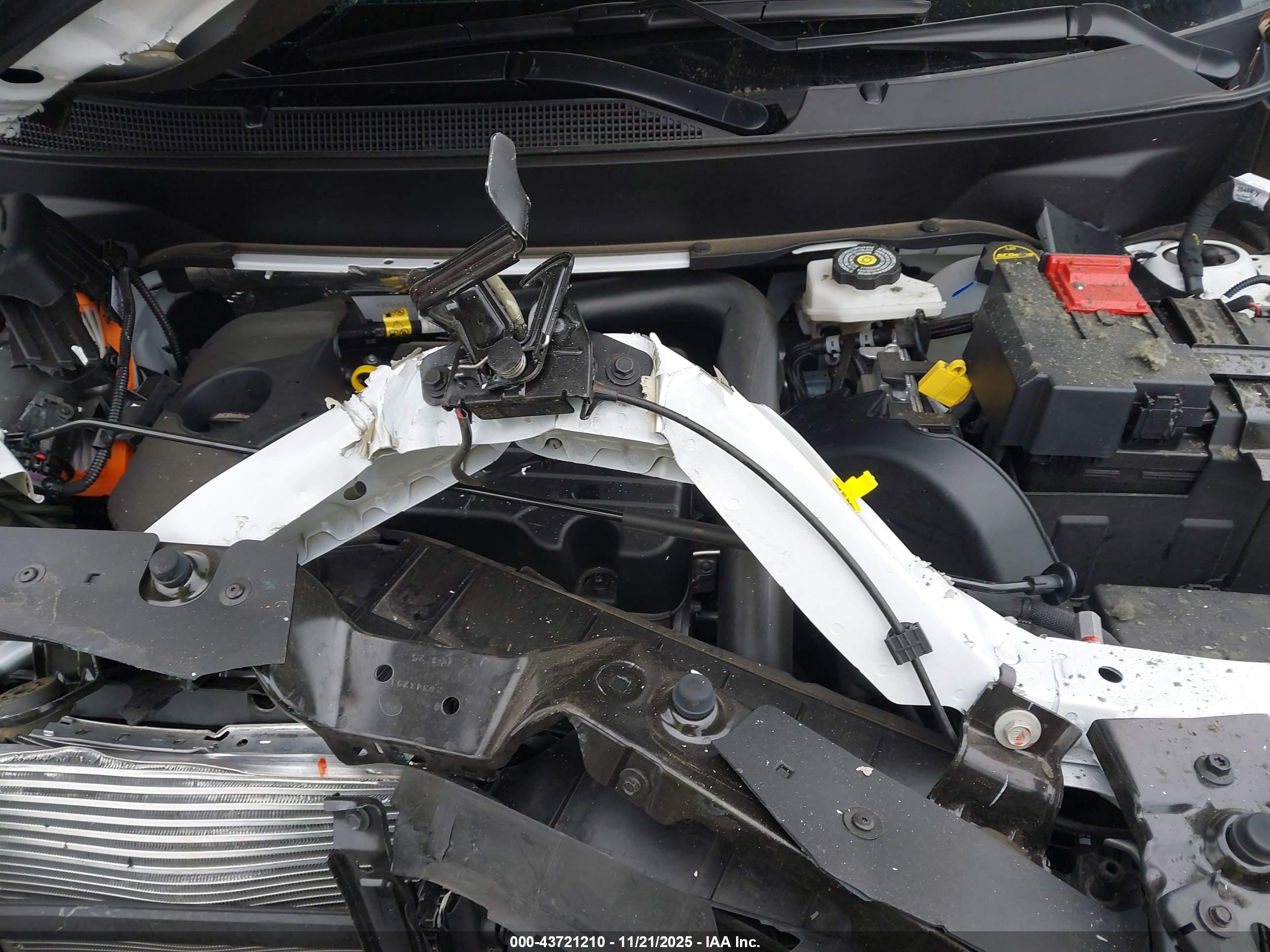 CHEVROLET EQUINOX image 10