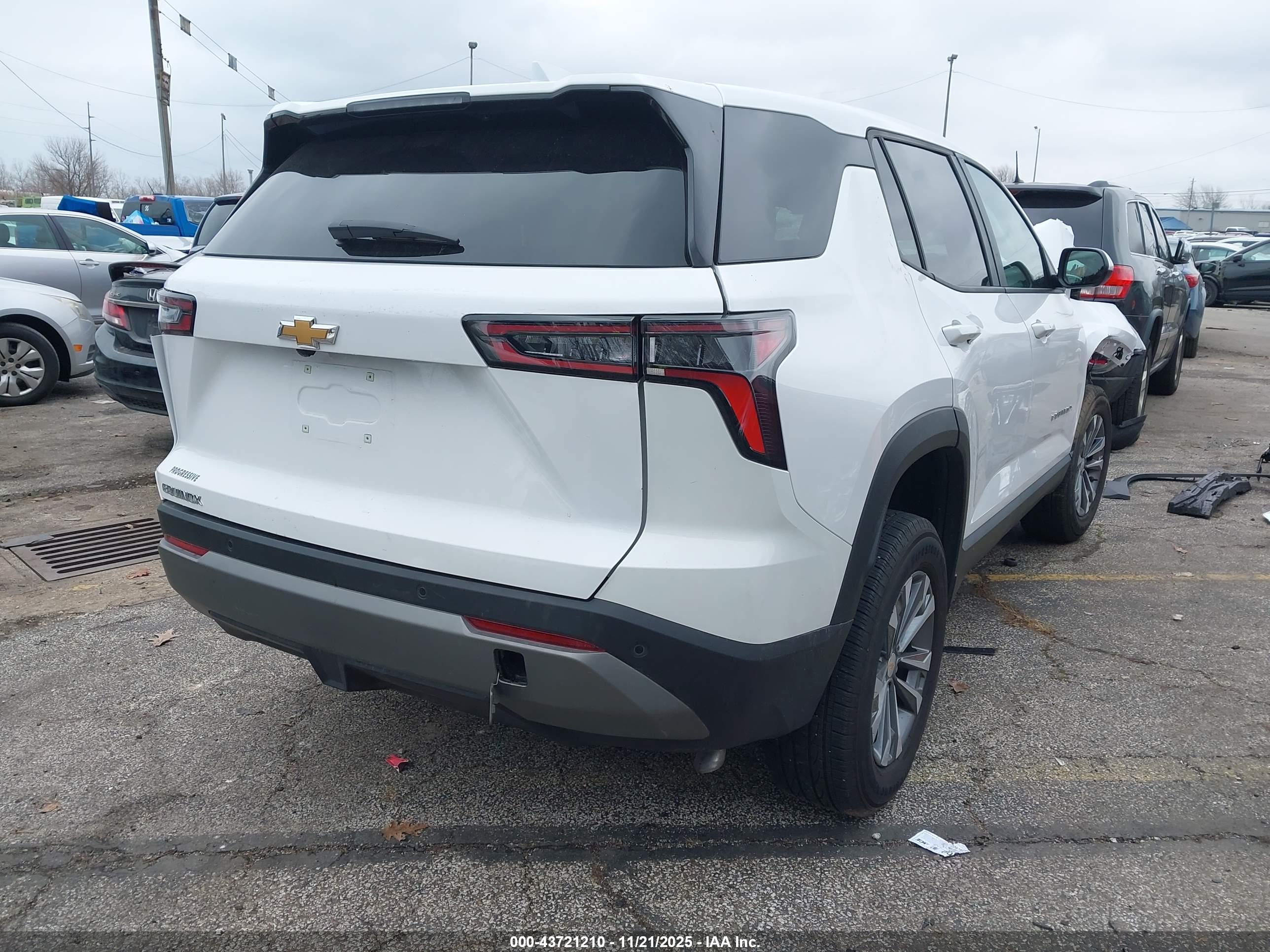 CHEVROLET EQUINOX image 4