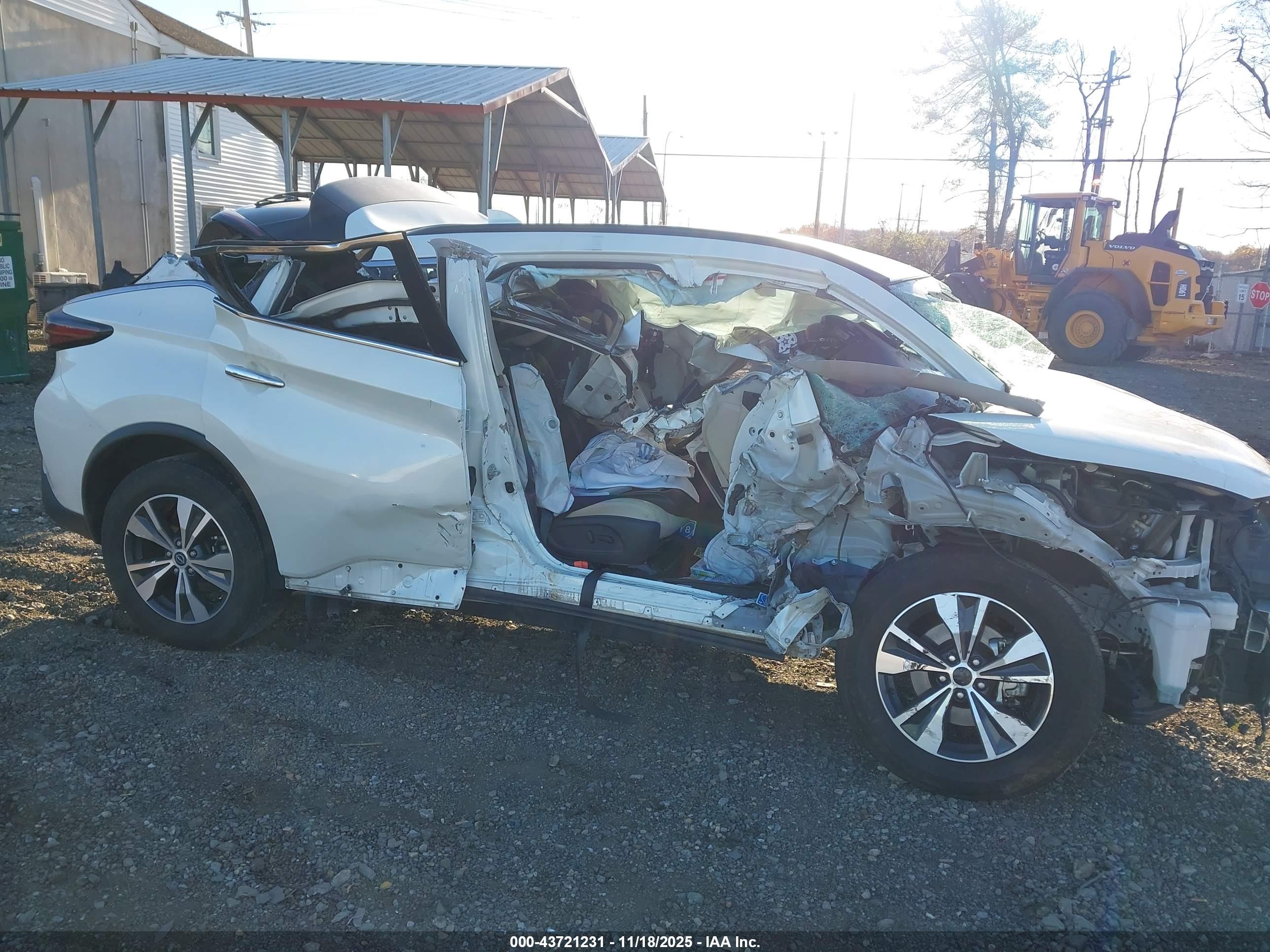 NISSAN MURANO image 6