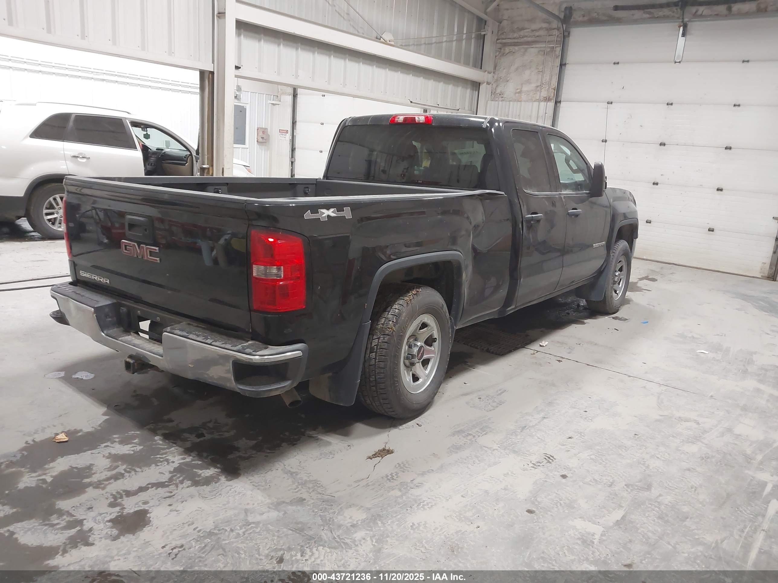 GMC SIERRA image 4