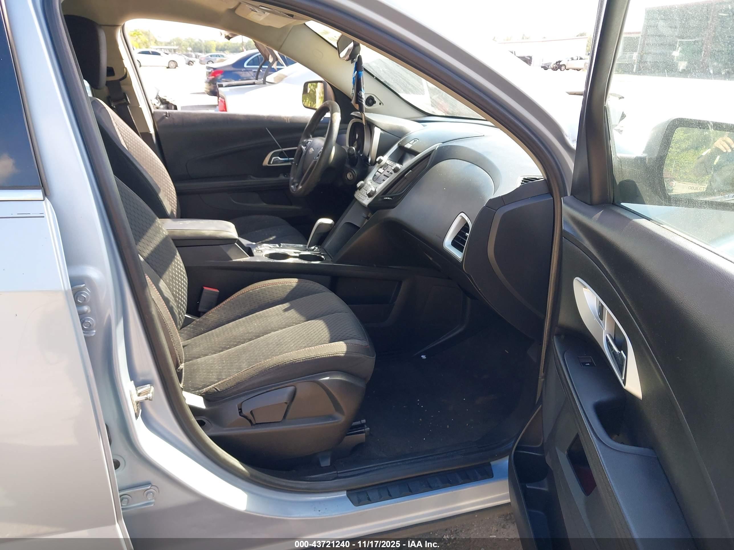 CHEVROLET EQUINOX image 5