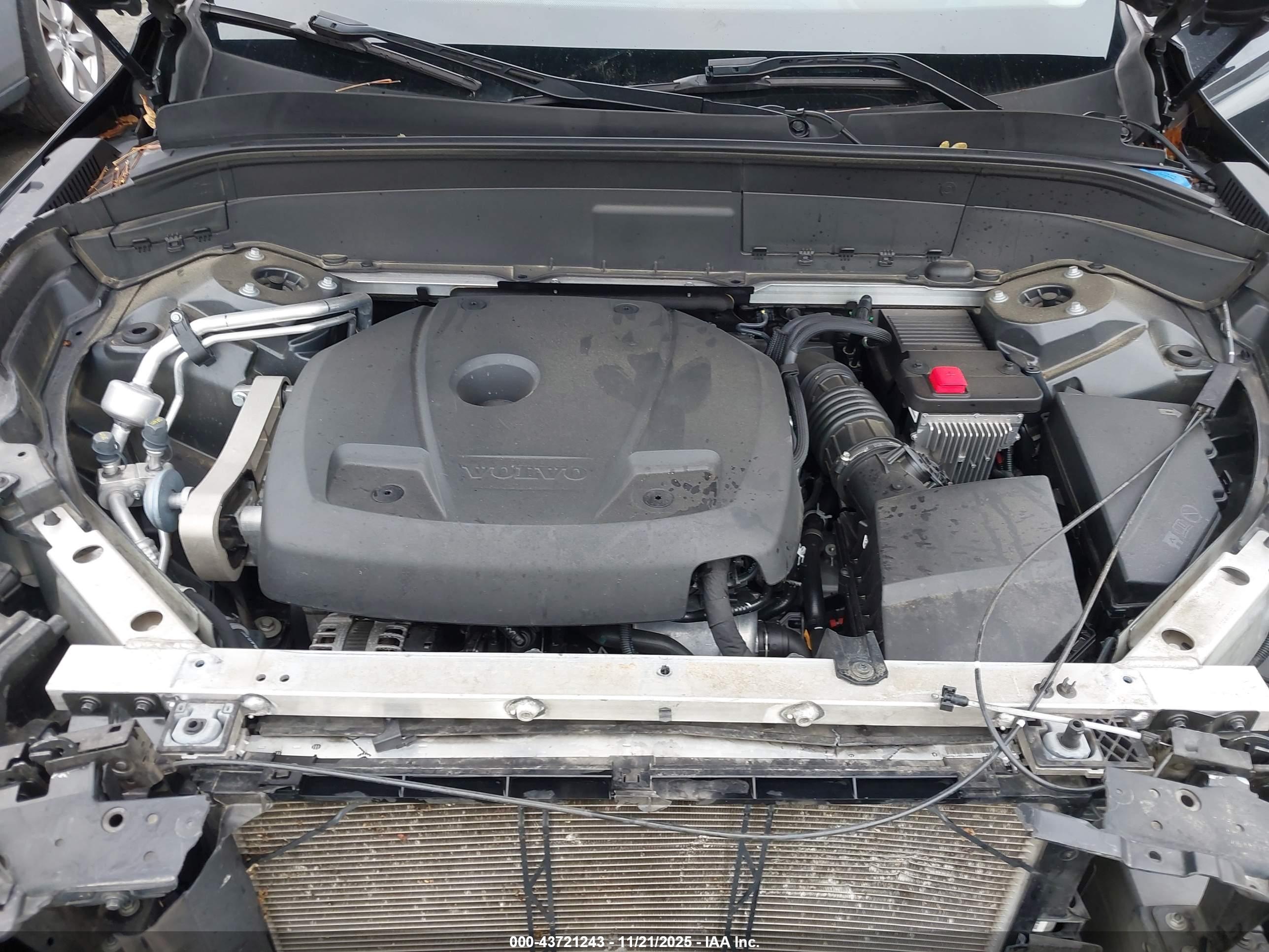 VOLVO XC90 image 10