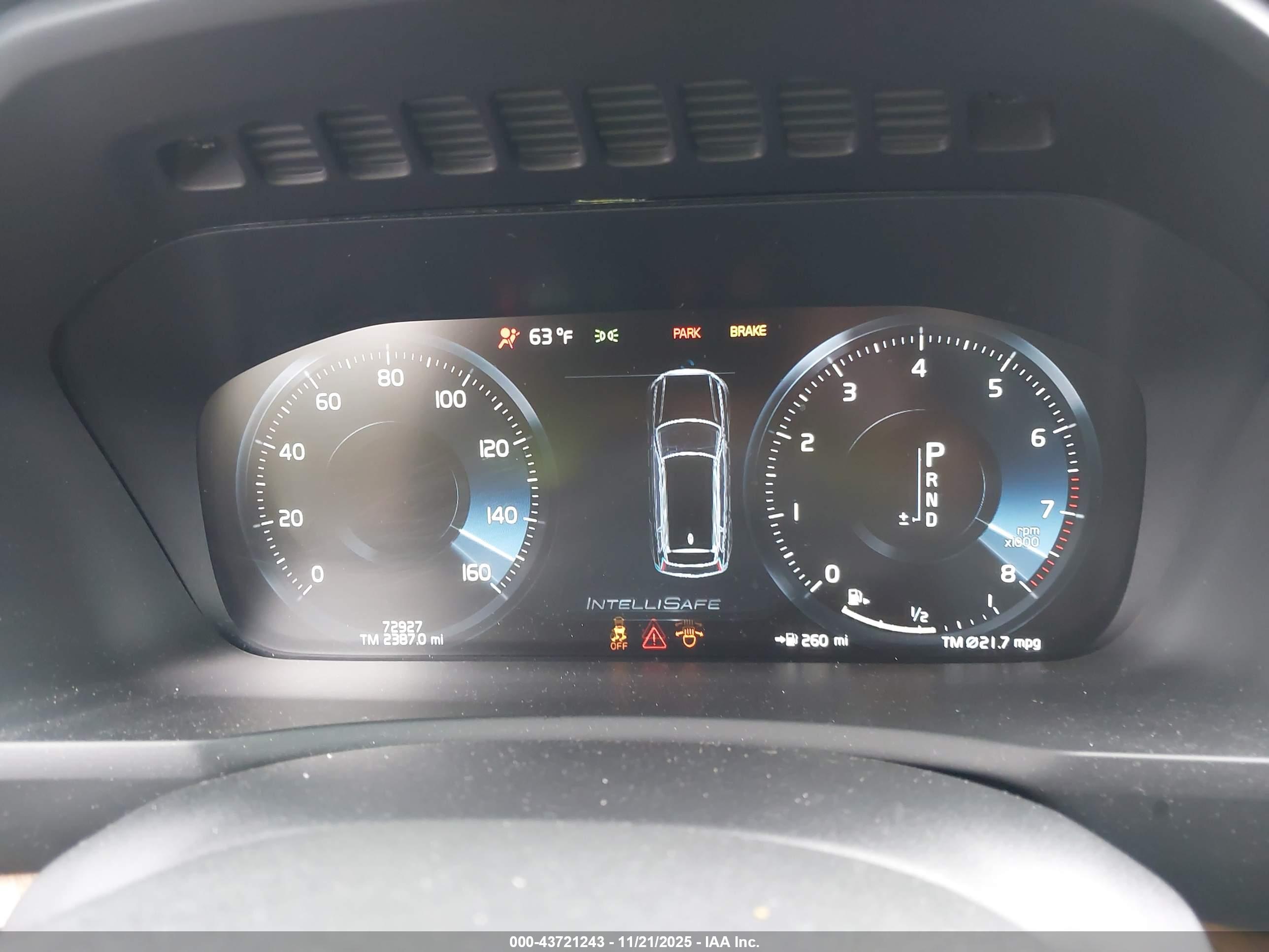 VOLVO XC90 image 7