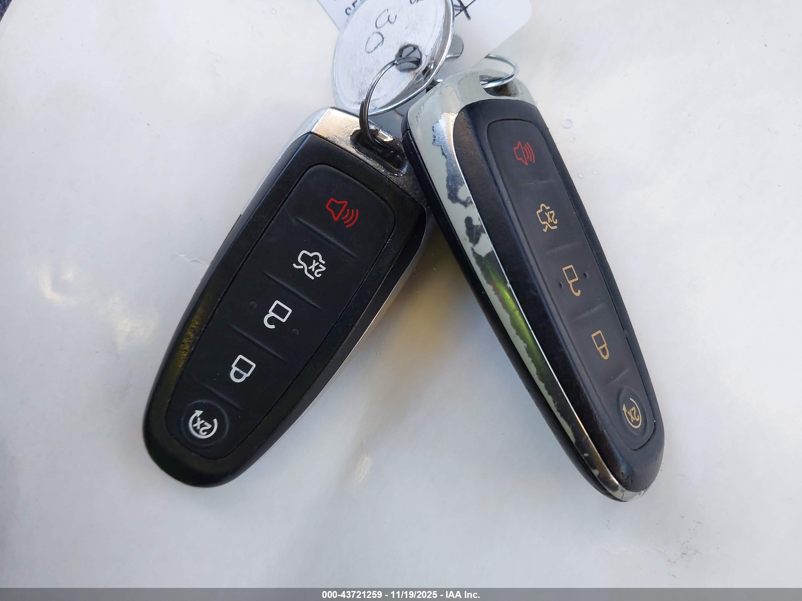 FORD ESCAPE image 11