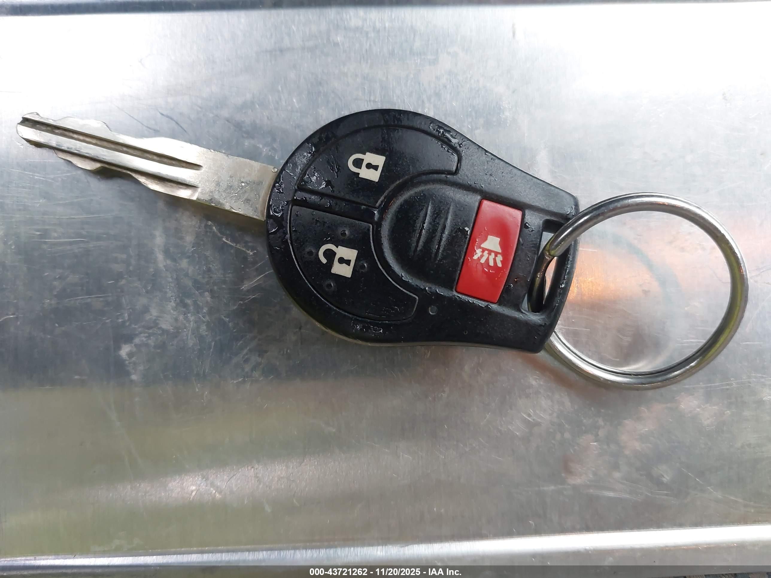 NISSAN ROGUE image 11
