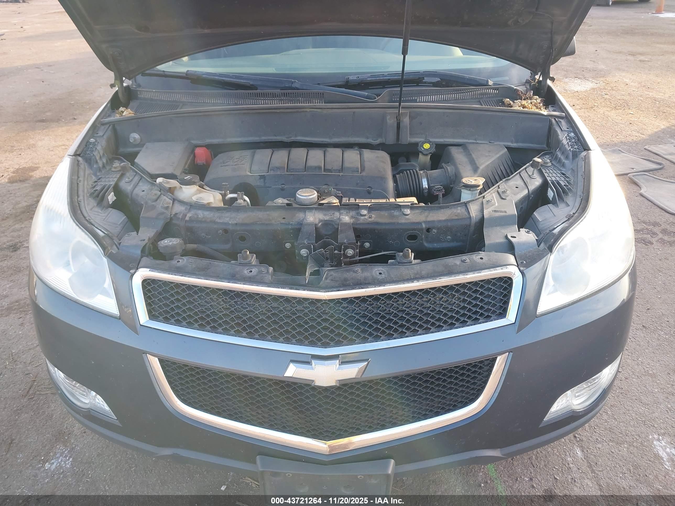 CHEVROLET TRAVERSE image 10