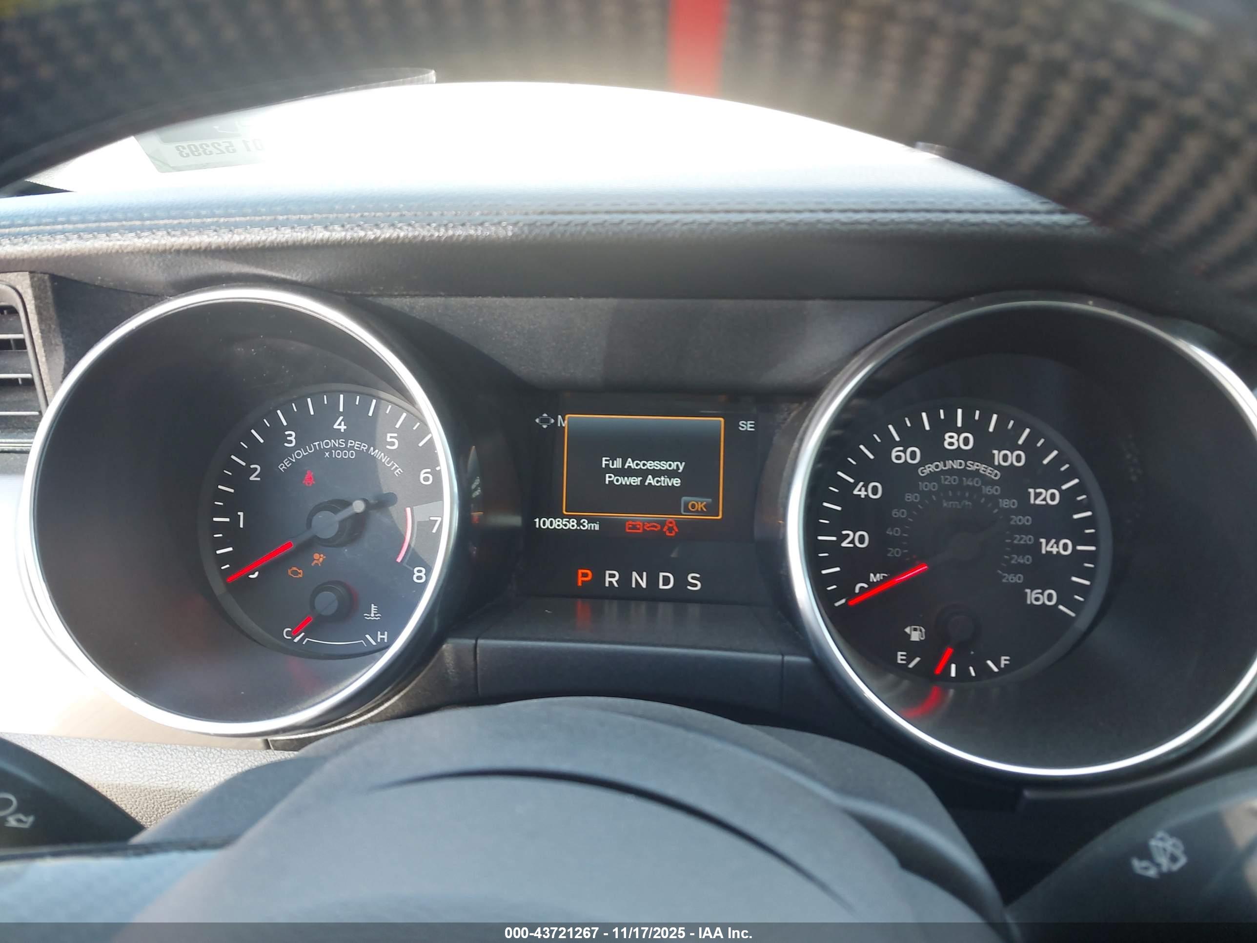 FORD MUSTANG image 7