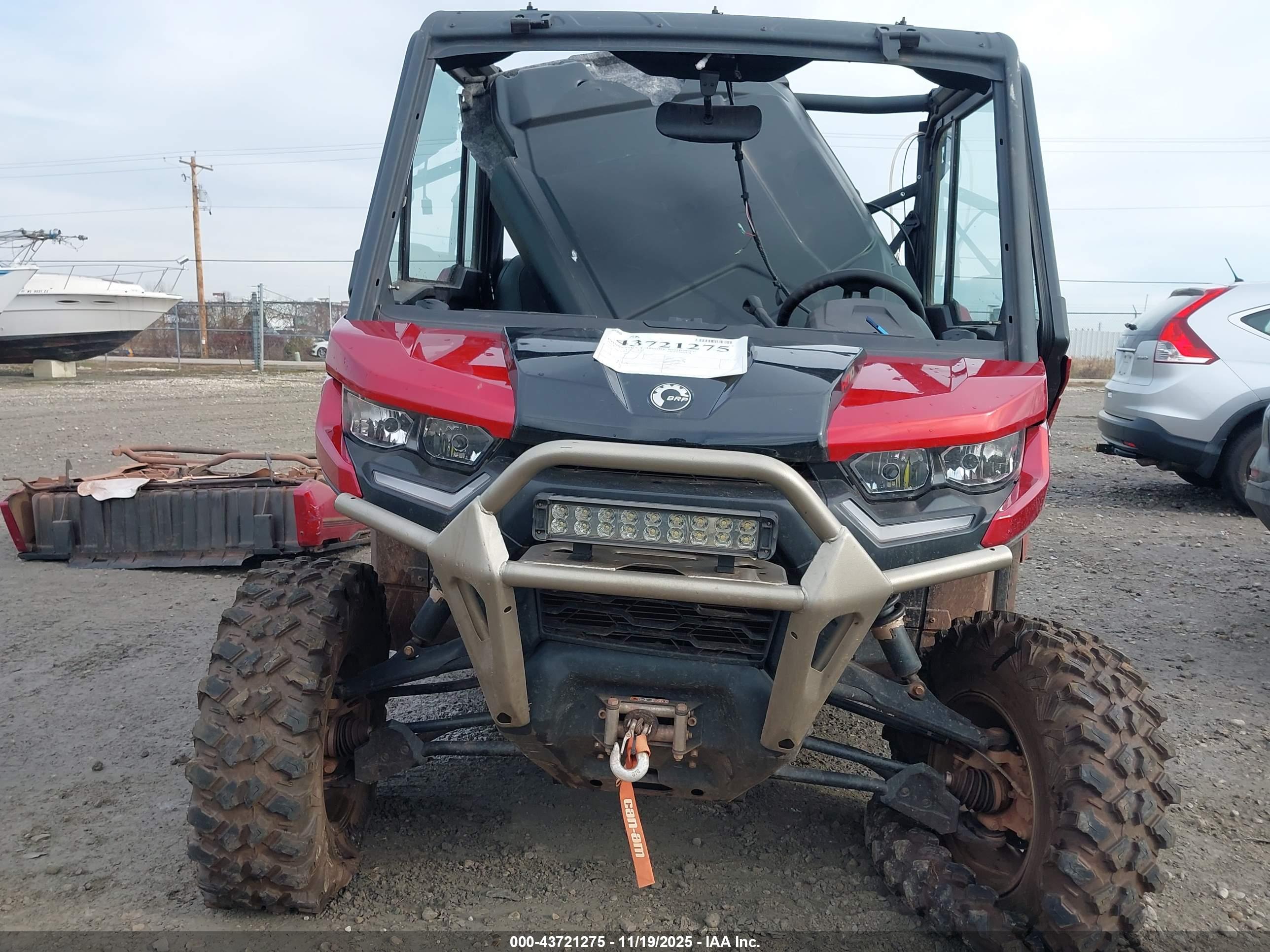 CAN-AM DEFENDER image 5