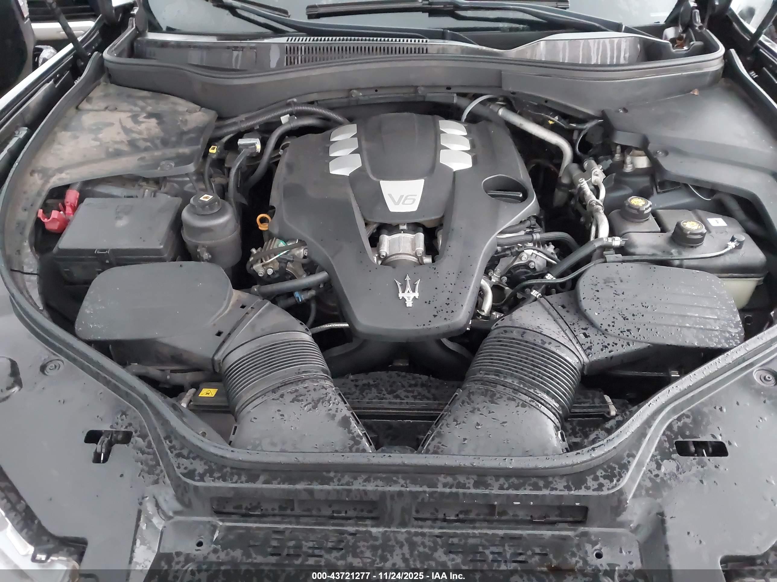 MASERATI LEVANTE image 10