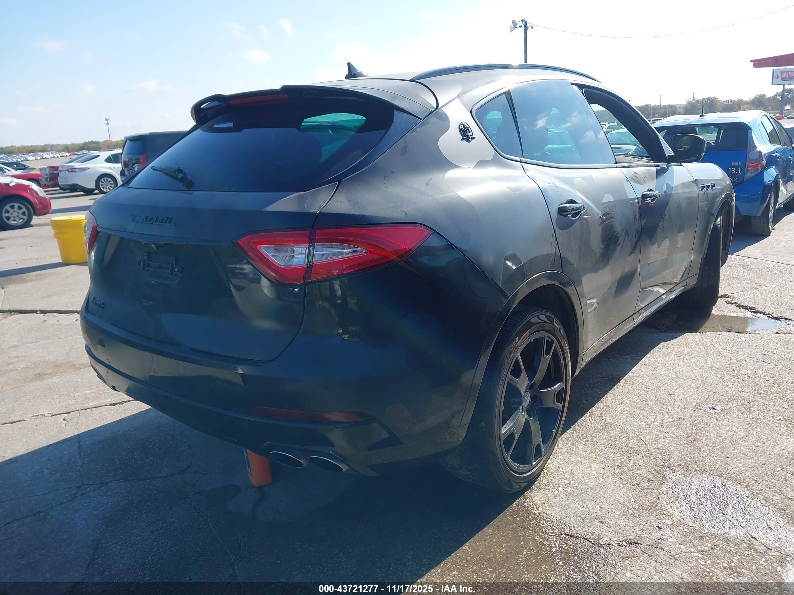MASERATI LEVANTE image 4