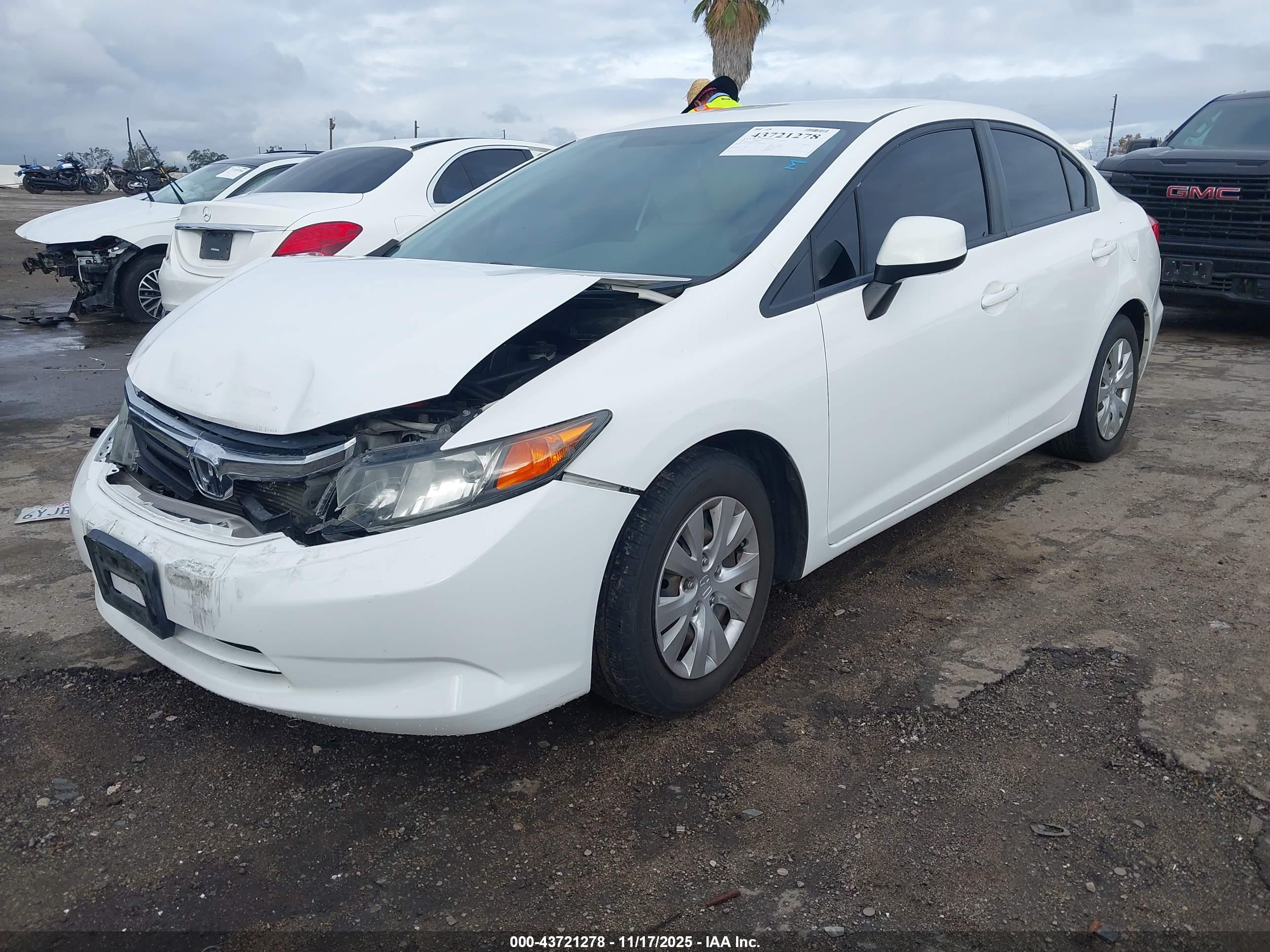 HONDA CIVIC image 2