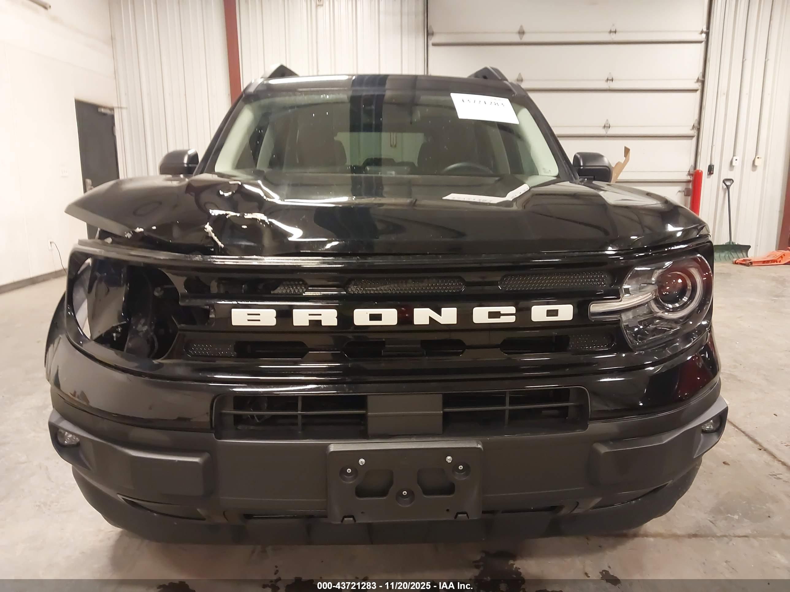 FORD BRONCO image 6
