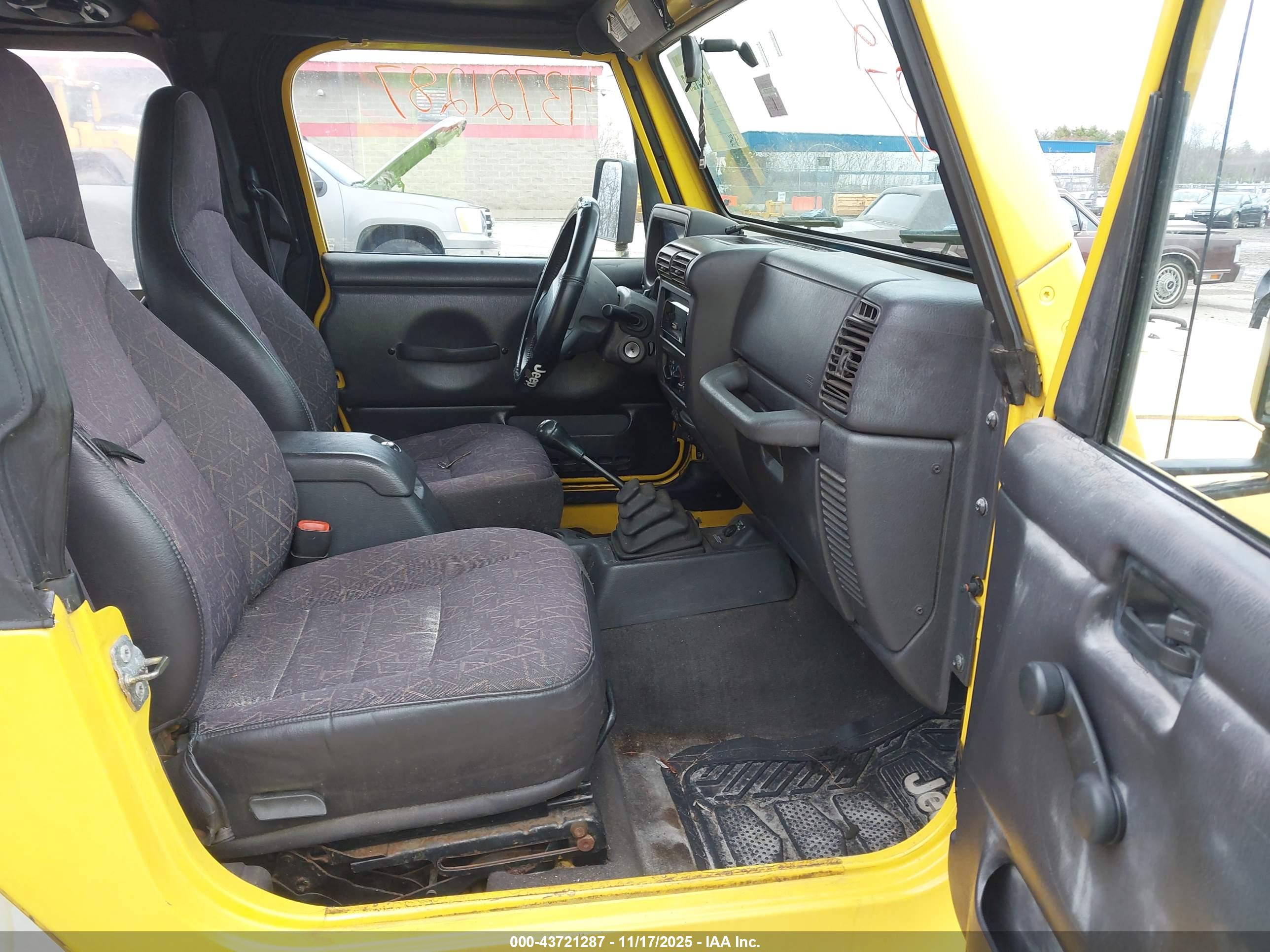 JEEP WRANGLER image 5