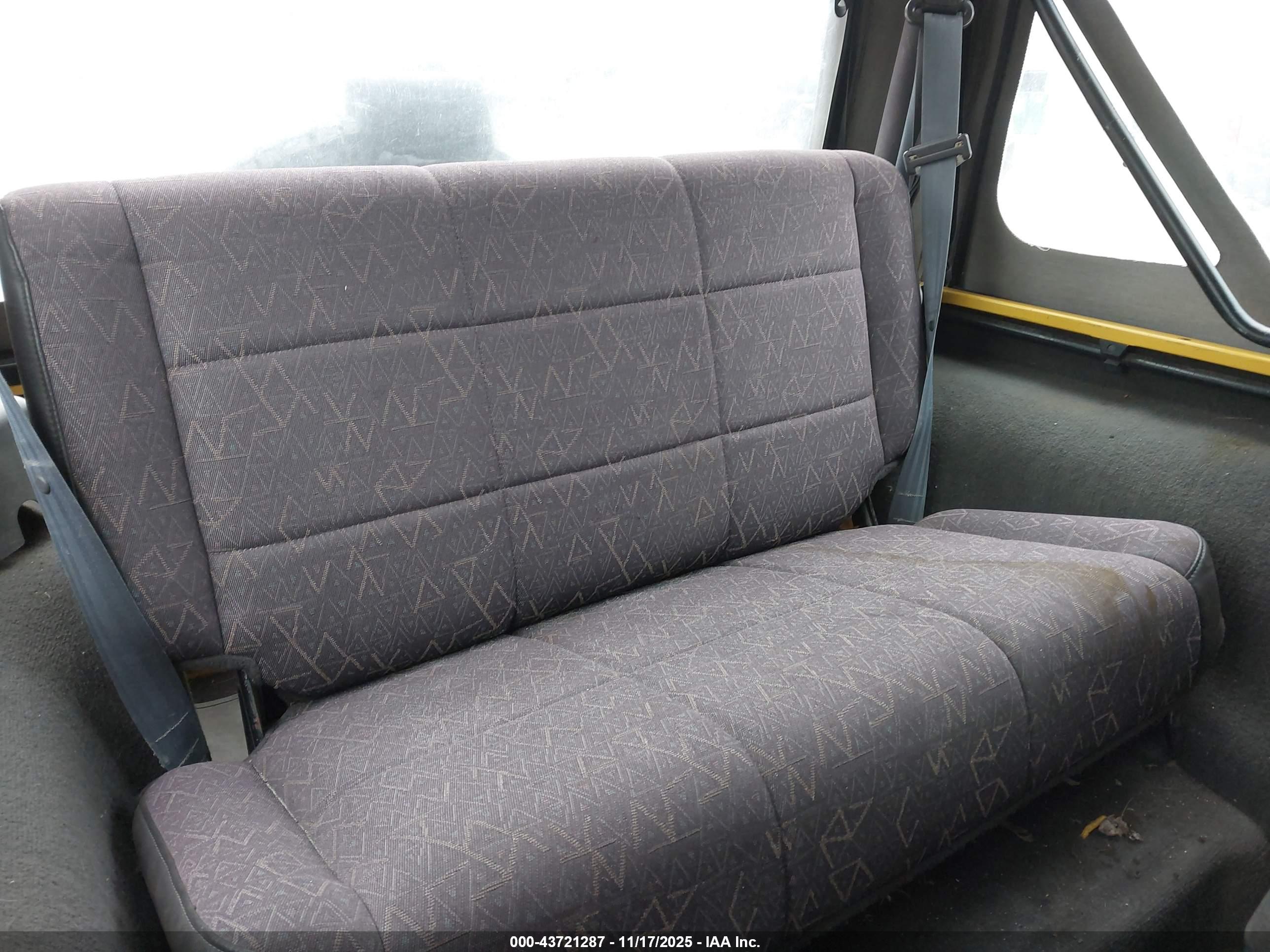 JEEP WRANGLER image 8