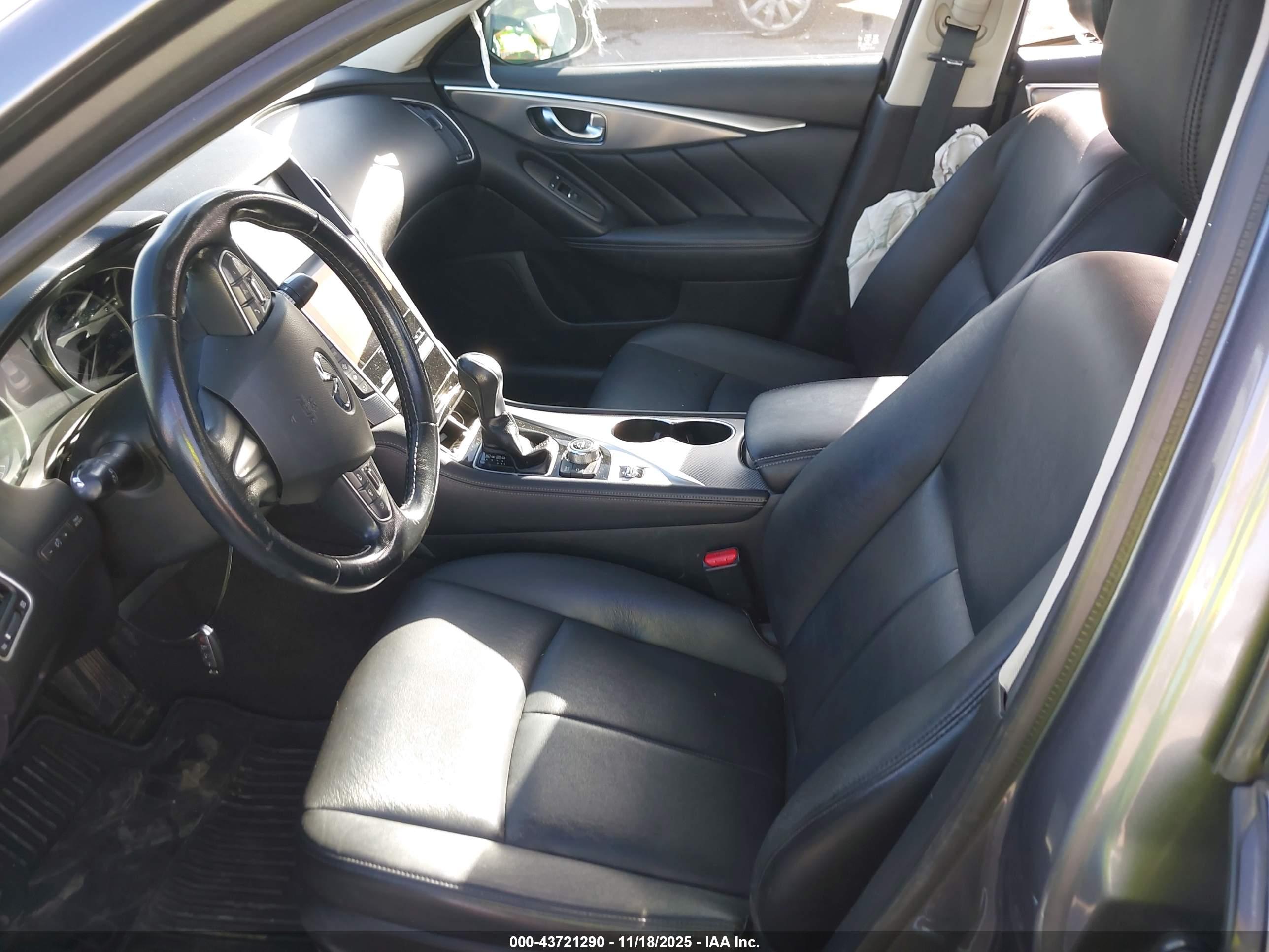 INFINITI Q50 image 5