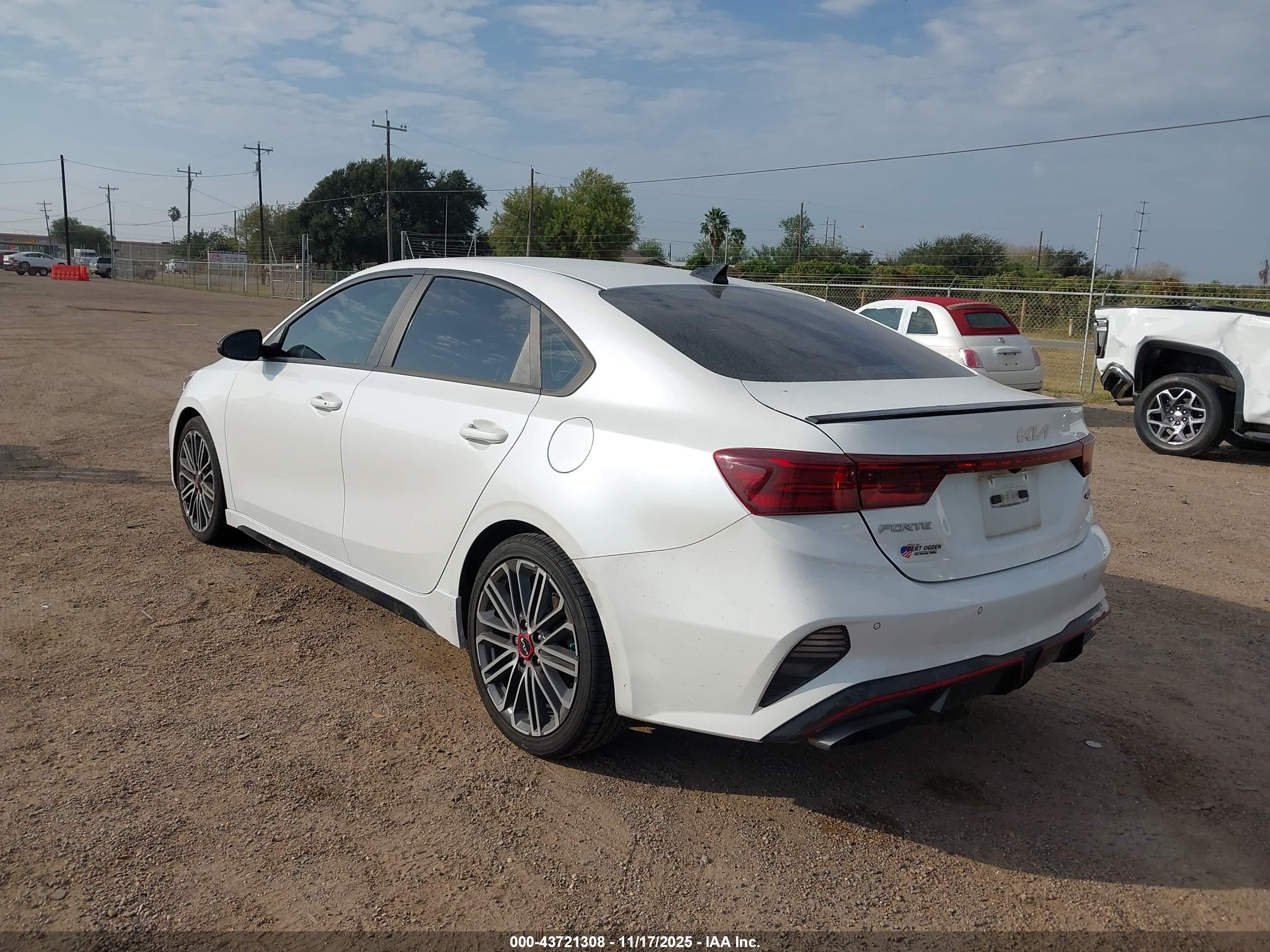 KIA FORTE image 3