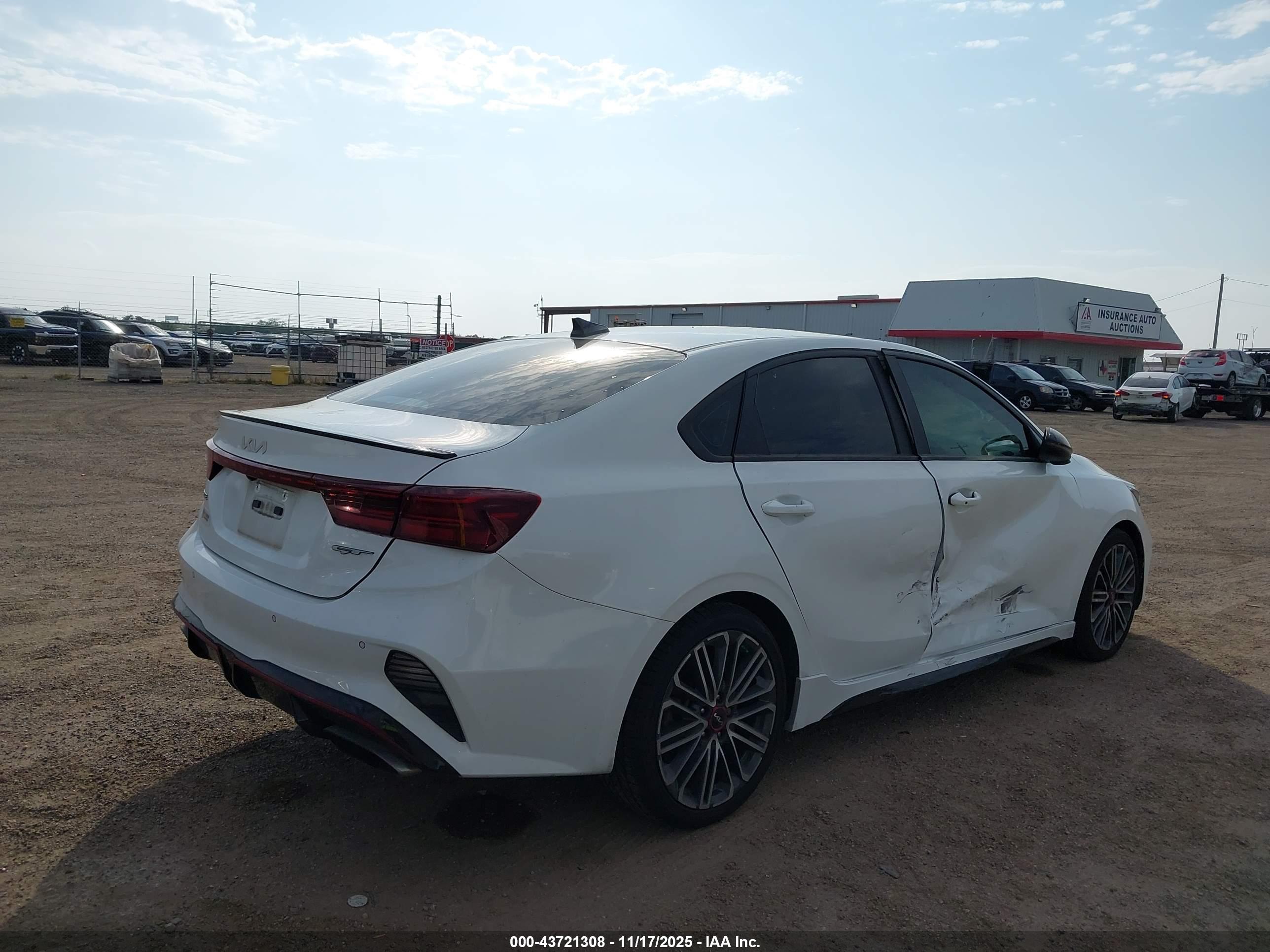 KIA FORTE image 4