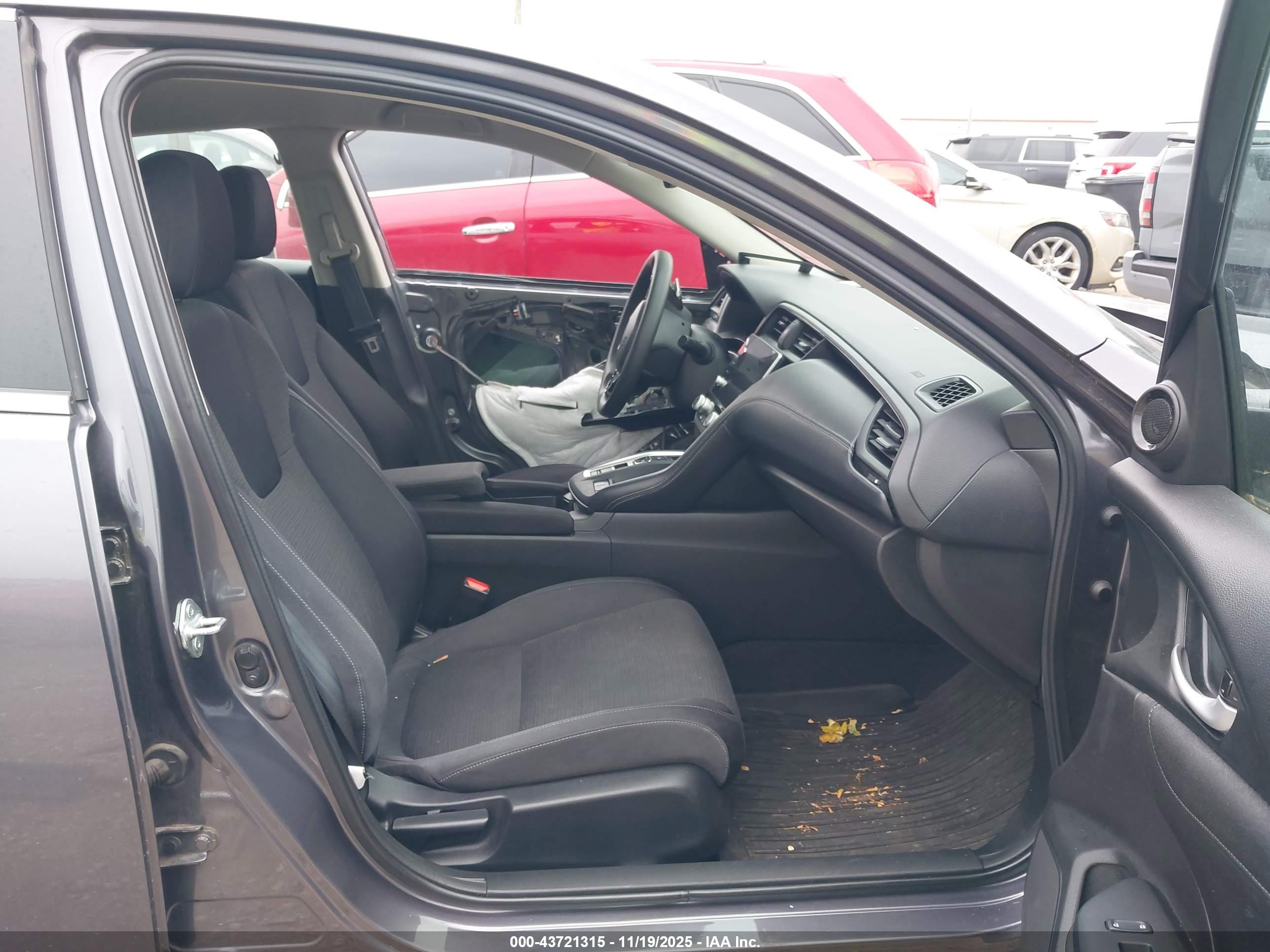 HONDA INSIGHT image 5
