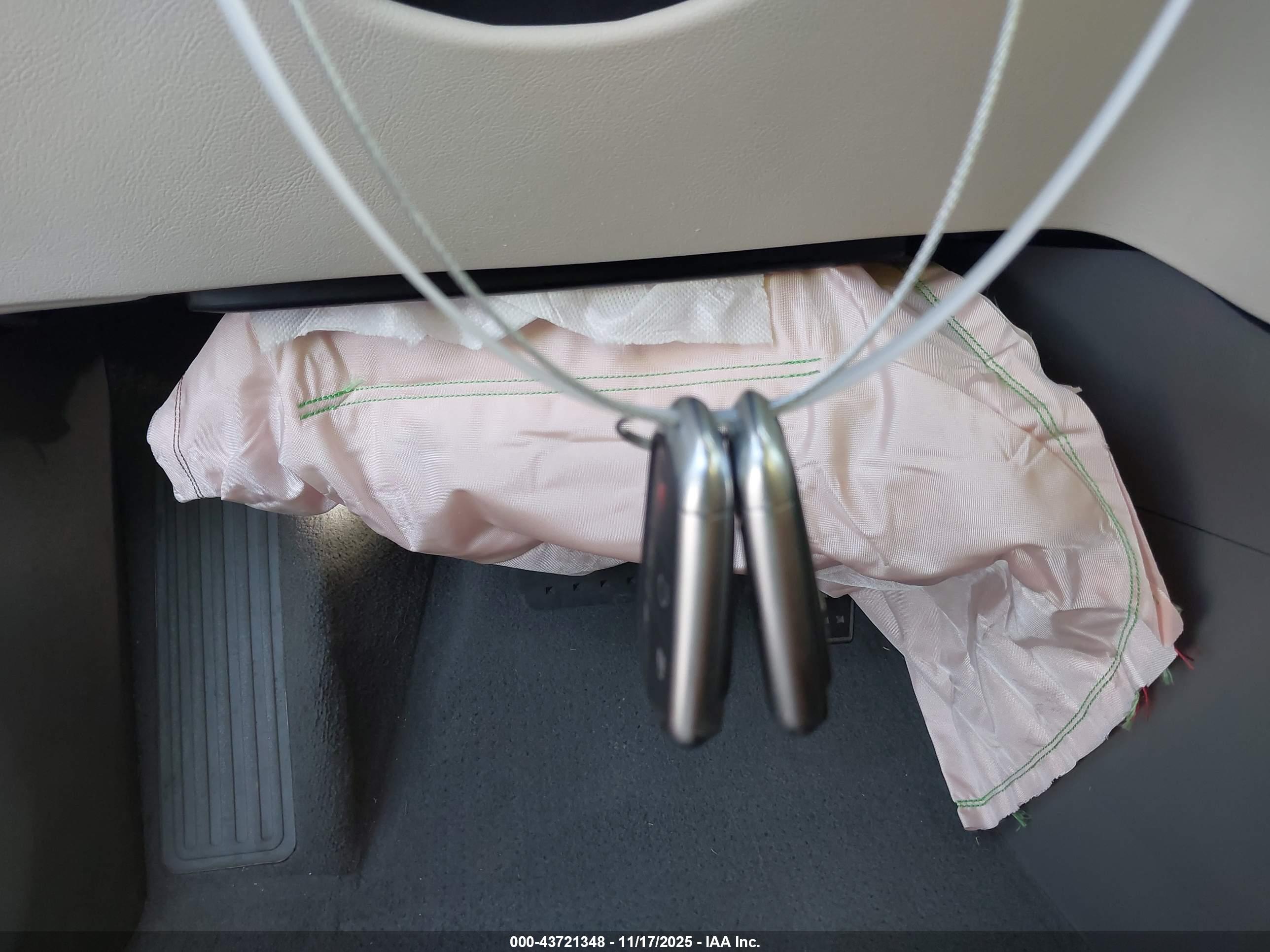 CADILLAC XT6 image 11
