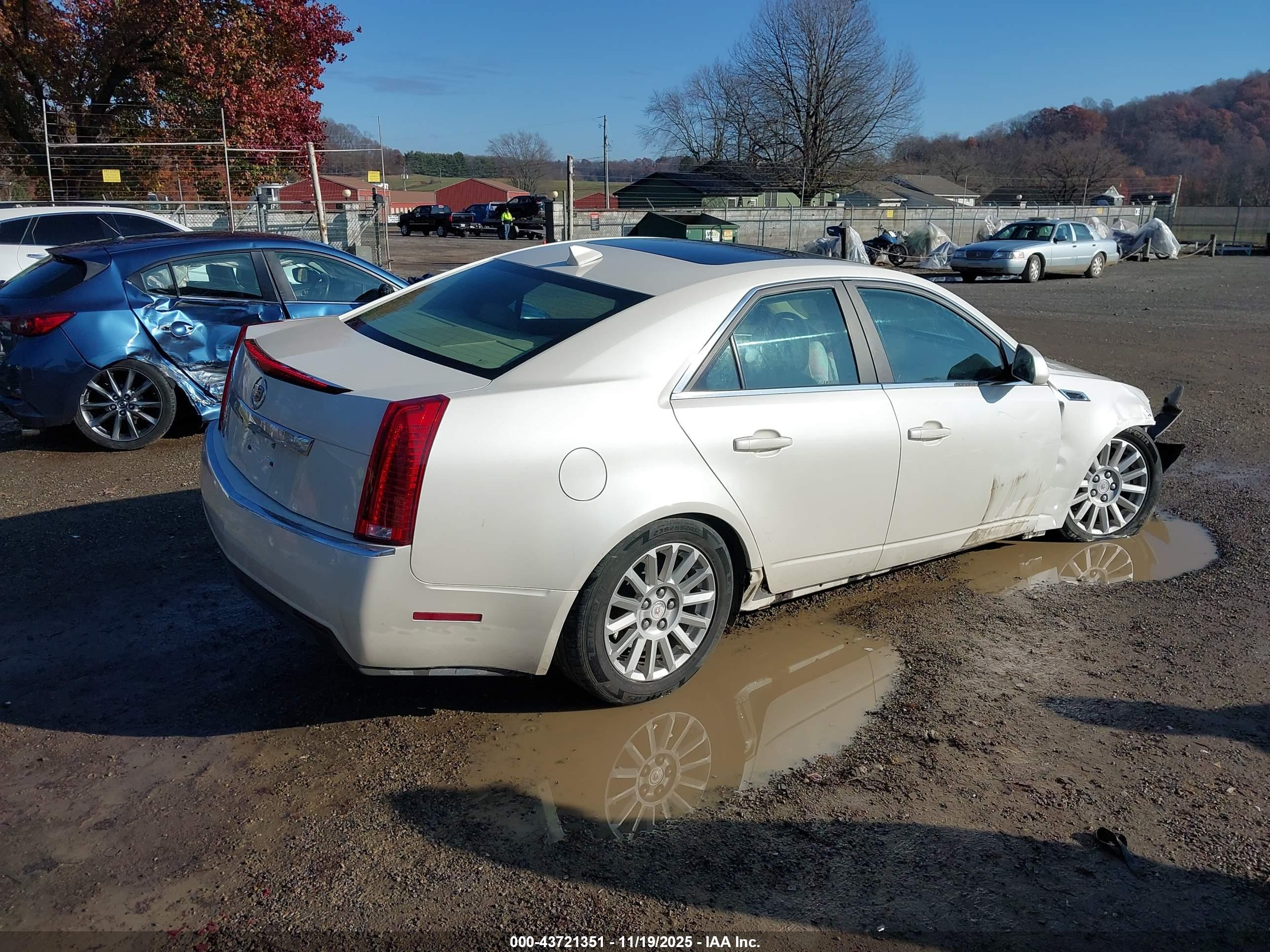 CADILLAC CTS image 4