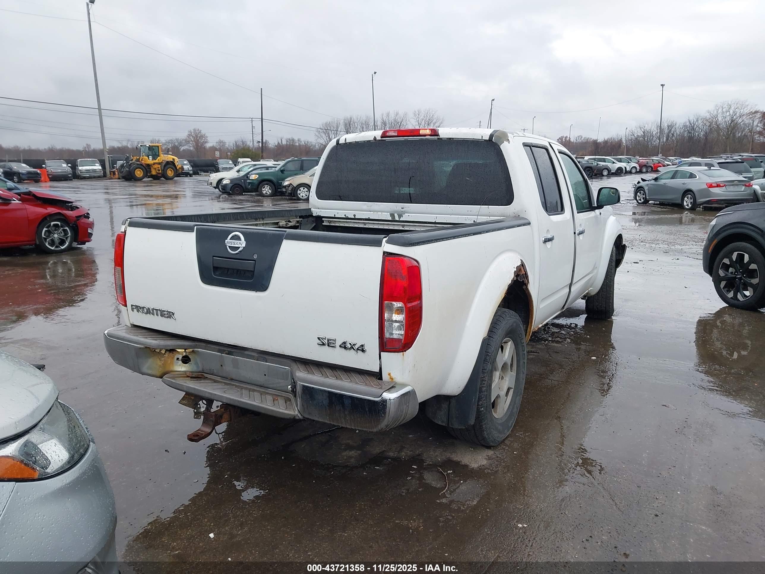 NISSAN FRONTIER image 4