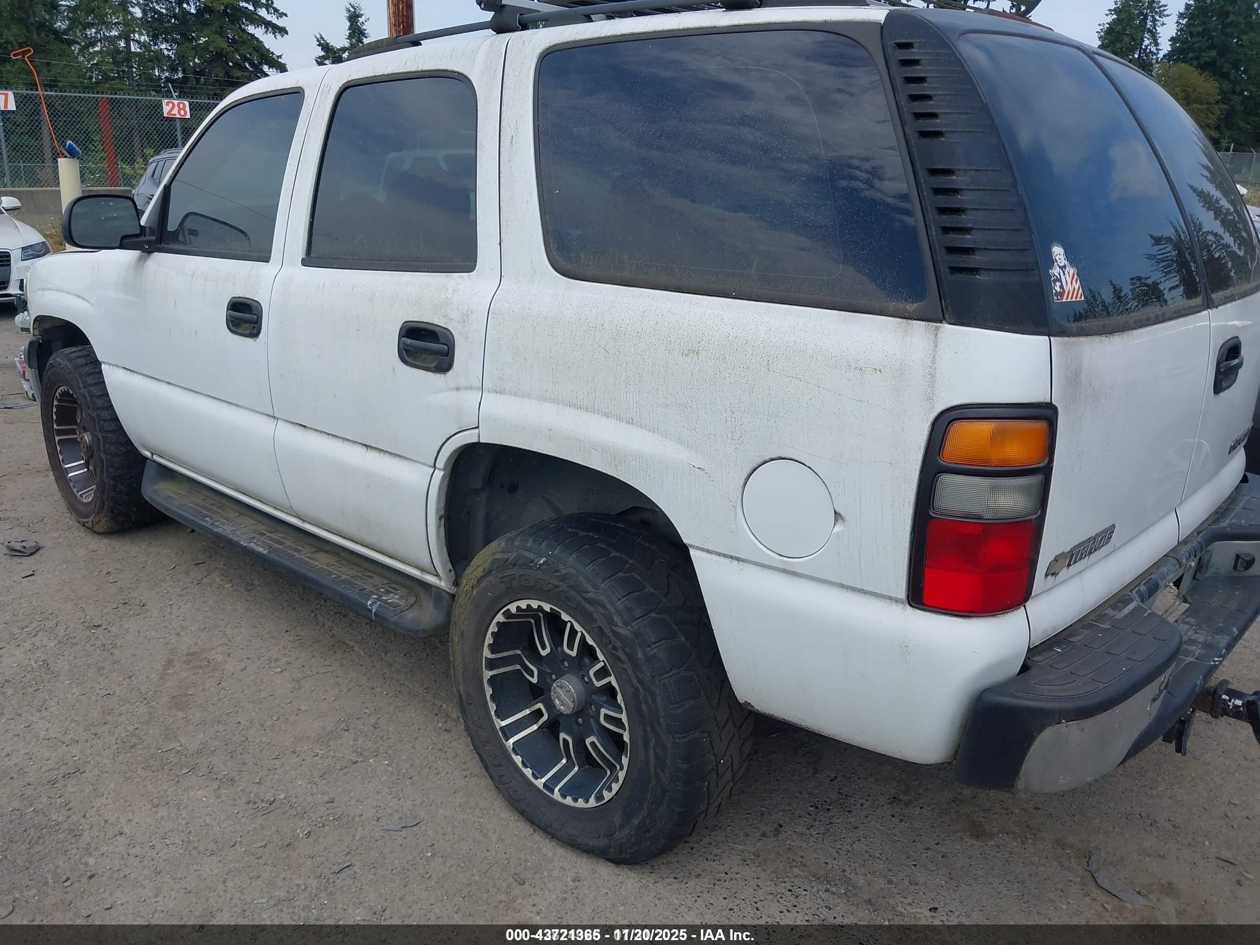 CHEVROLET TAHOE image 3