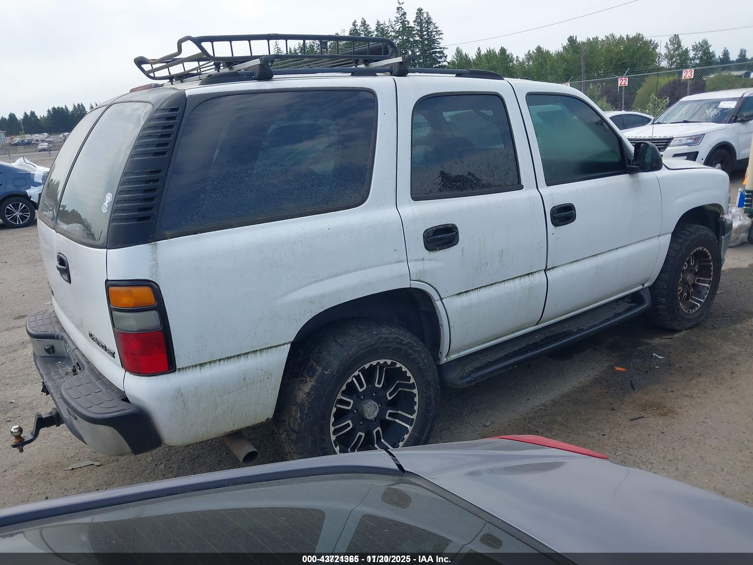 CHEVROLET TAHOE image 4