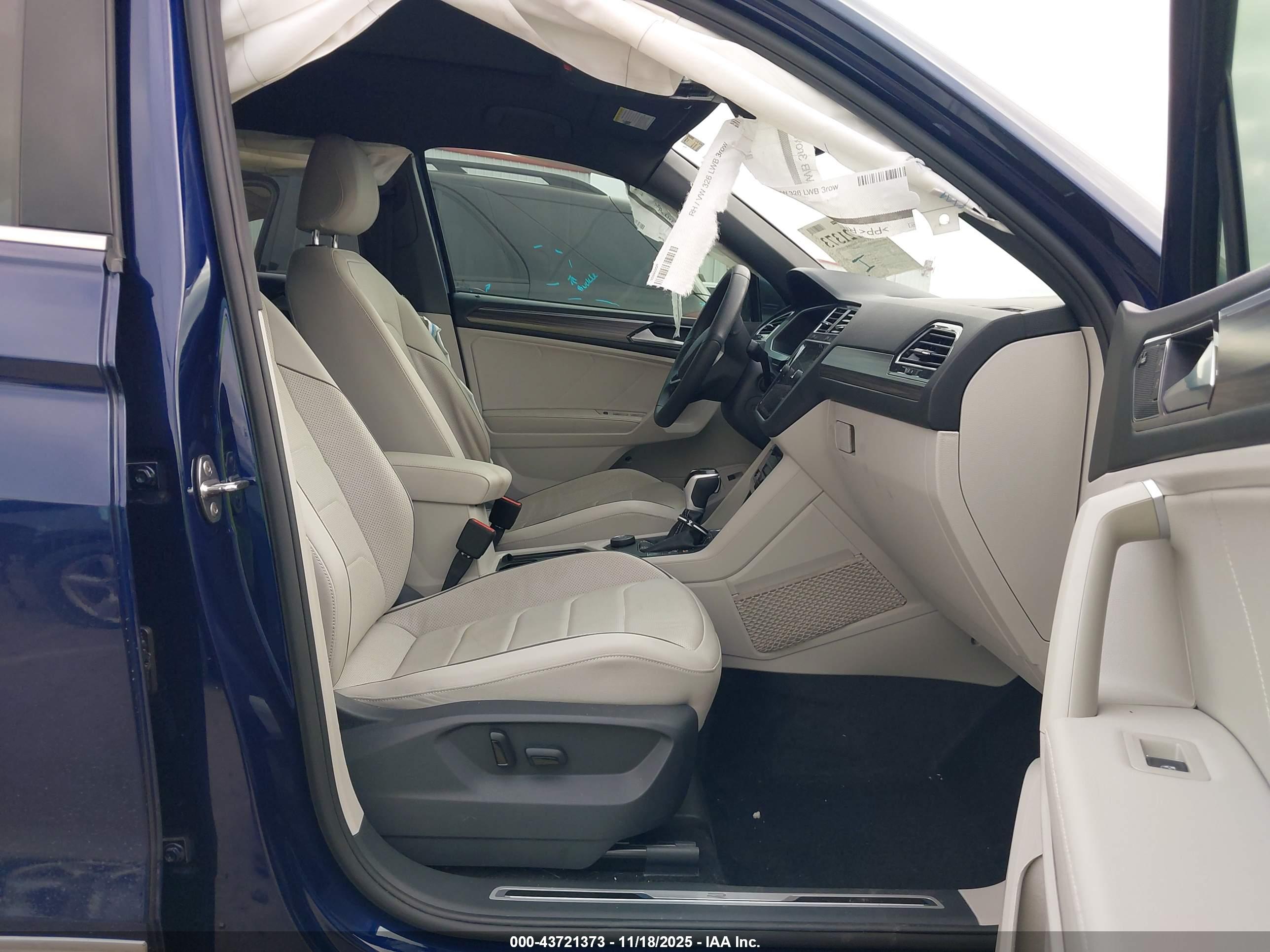 VOLKSWAGEN TIGUAN image 5