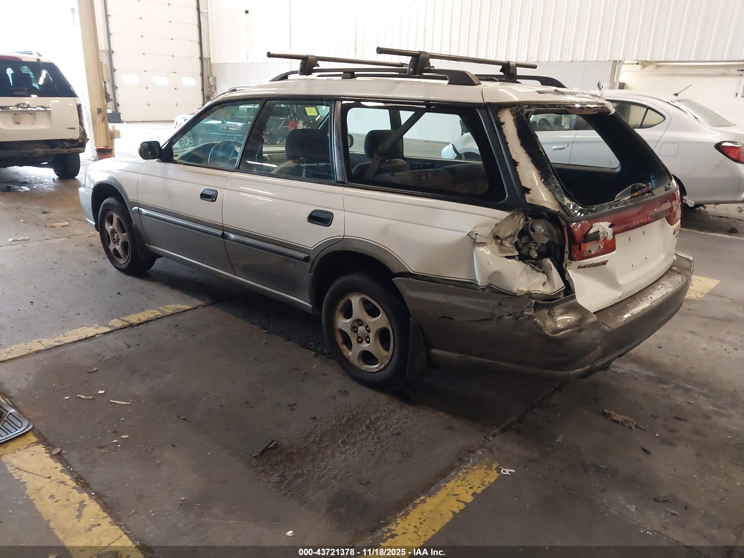 SUBARU LEGACY image 3