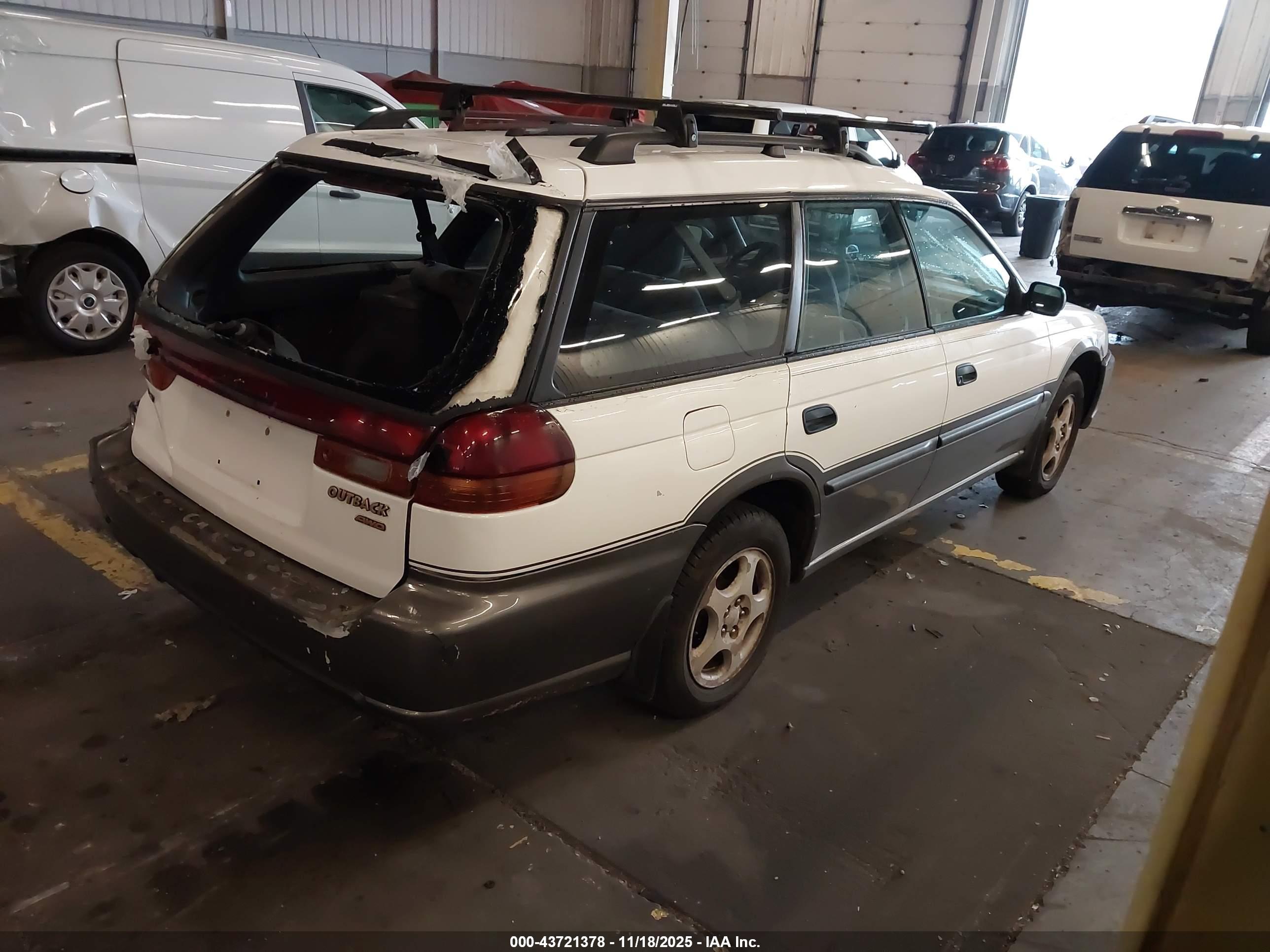 SUBARU LEGACY image 4