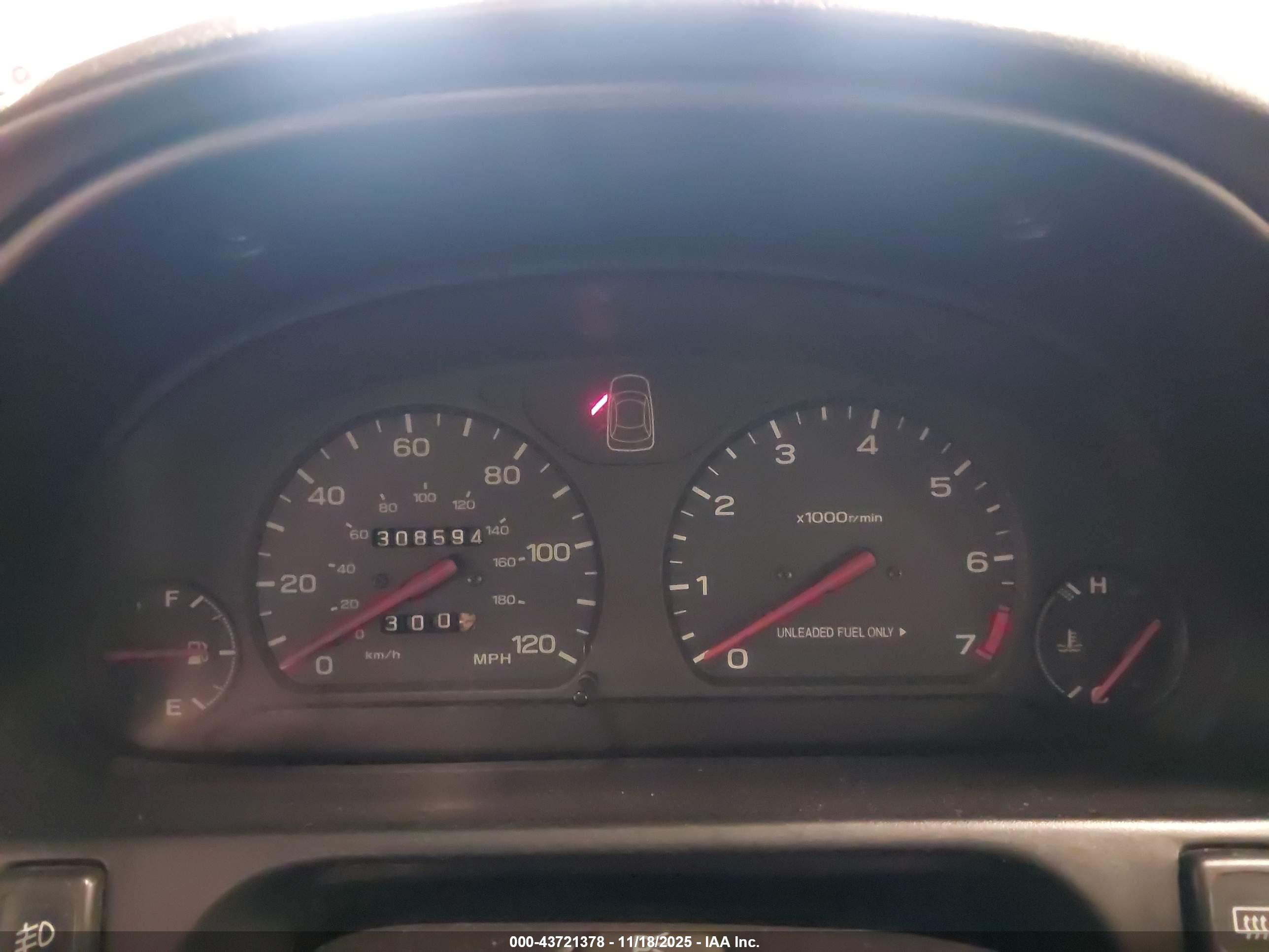 SUBARU LEGACY image 7