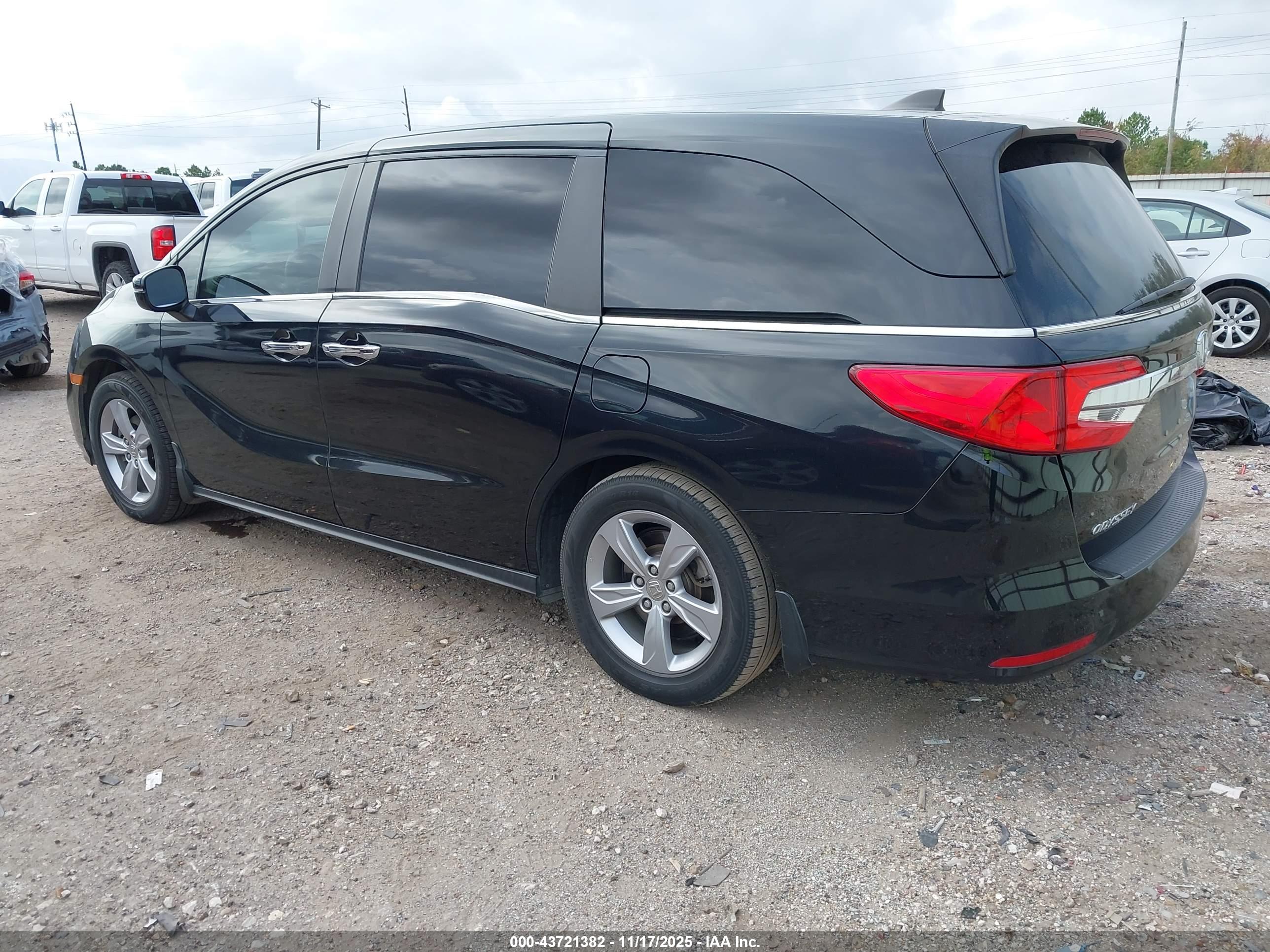 HONDA ODYSSEY image 3