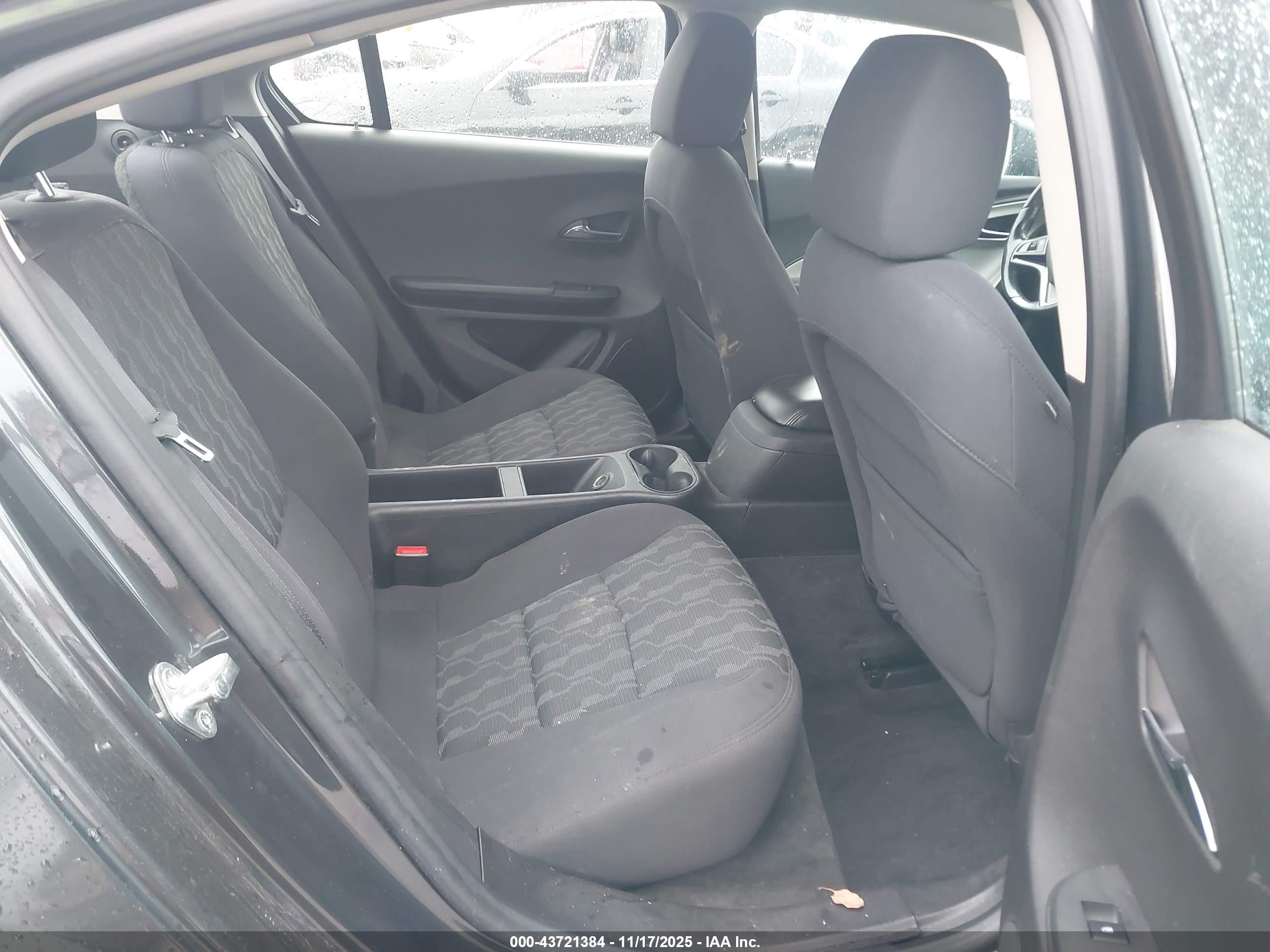 CHEVROLET VOLT image 8