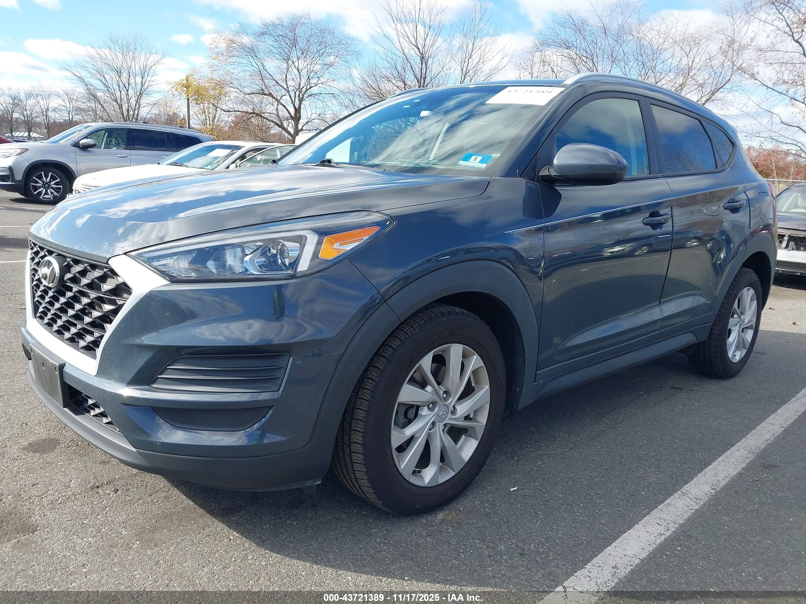 HYUNDAI TUCSON image 2