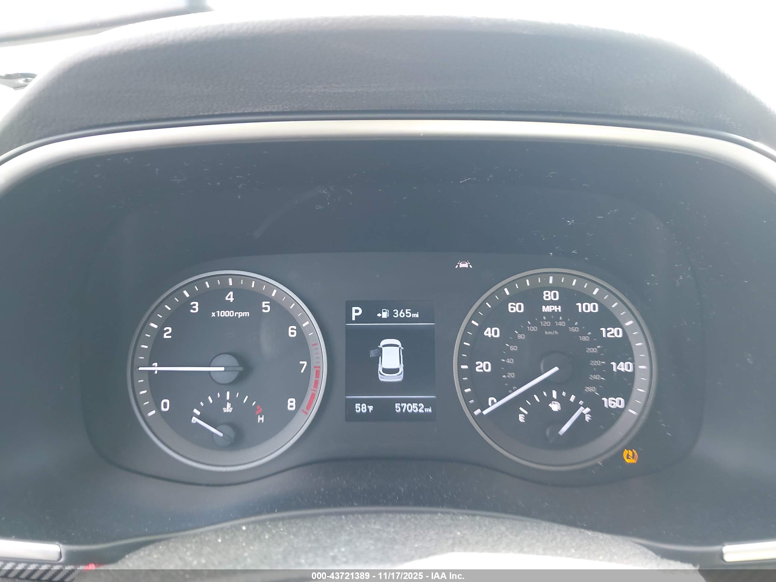 HYUNDAI TUCSON image 7