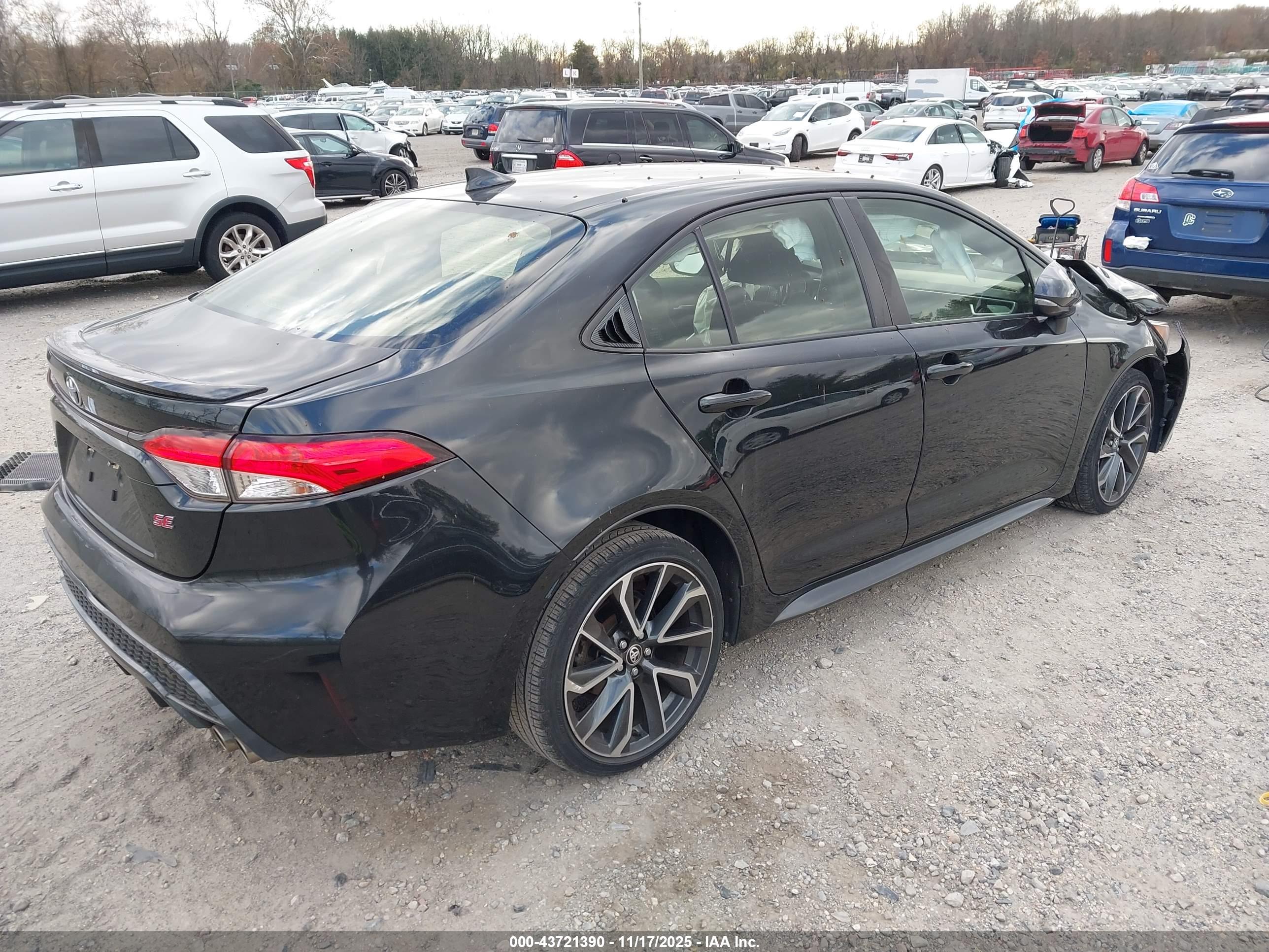 TOYOTA COROLLA image 4
