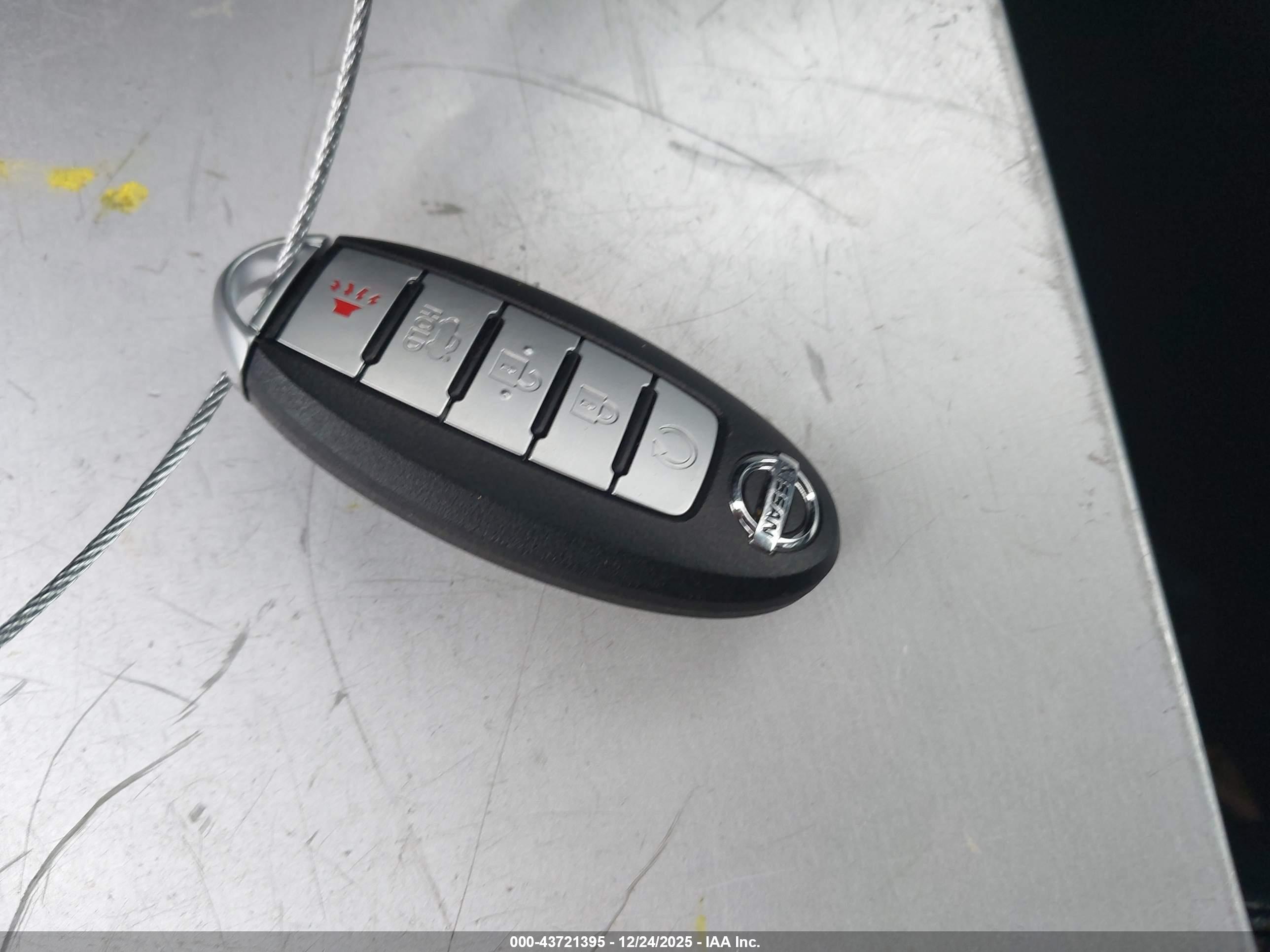 NISSAN PATHFINDER image 11