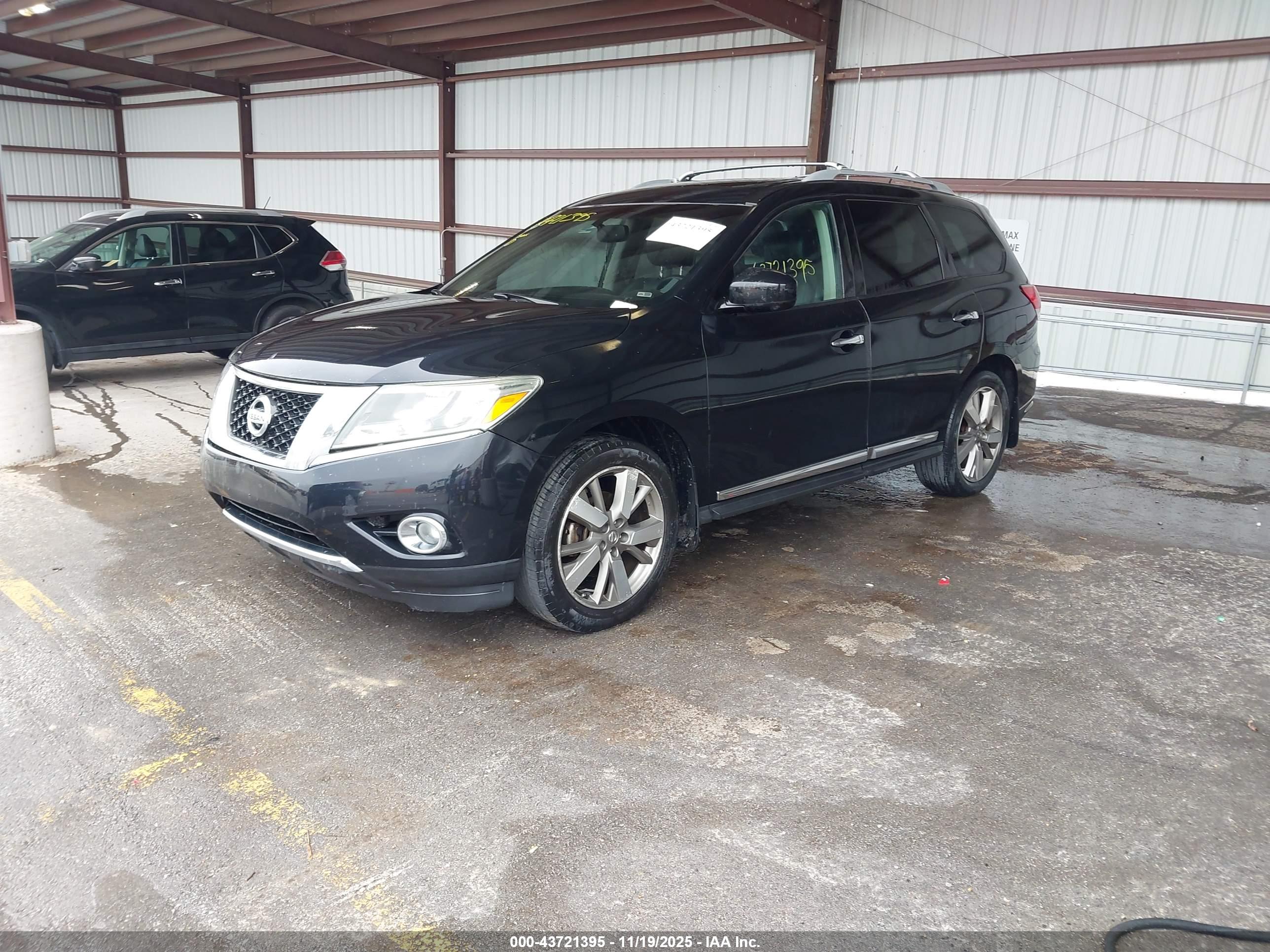 NISSAN PATHFINDER image 2