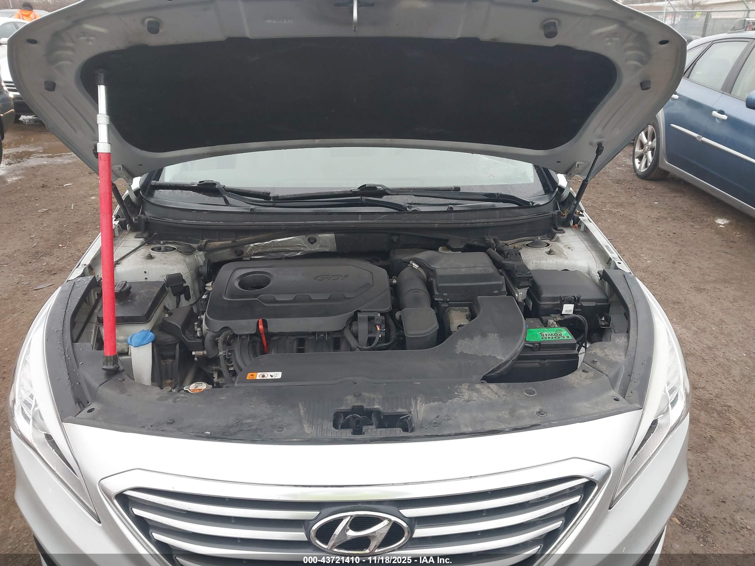 HYUNDAI SONATA image 10