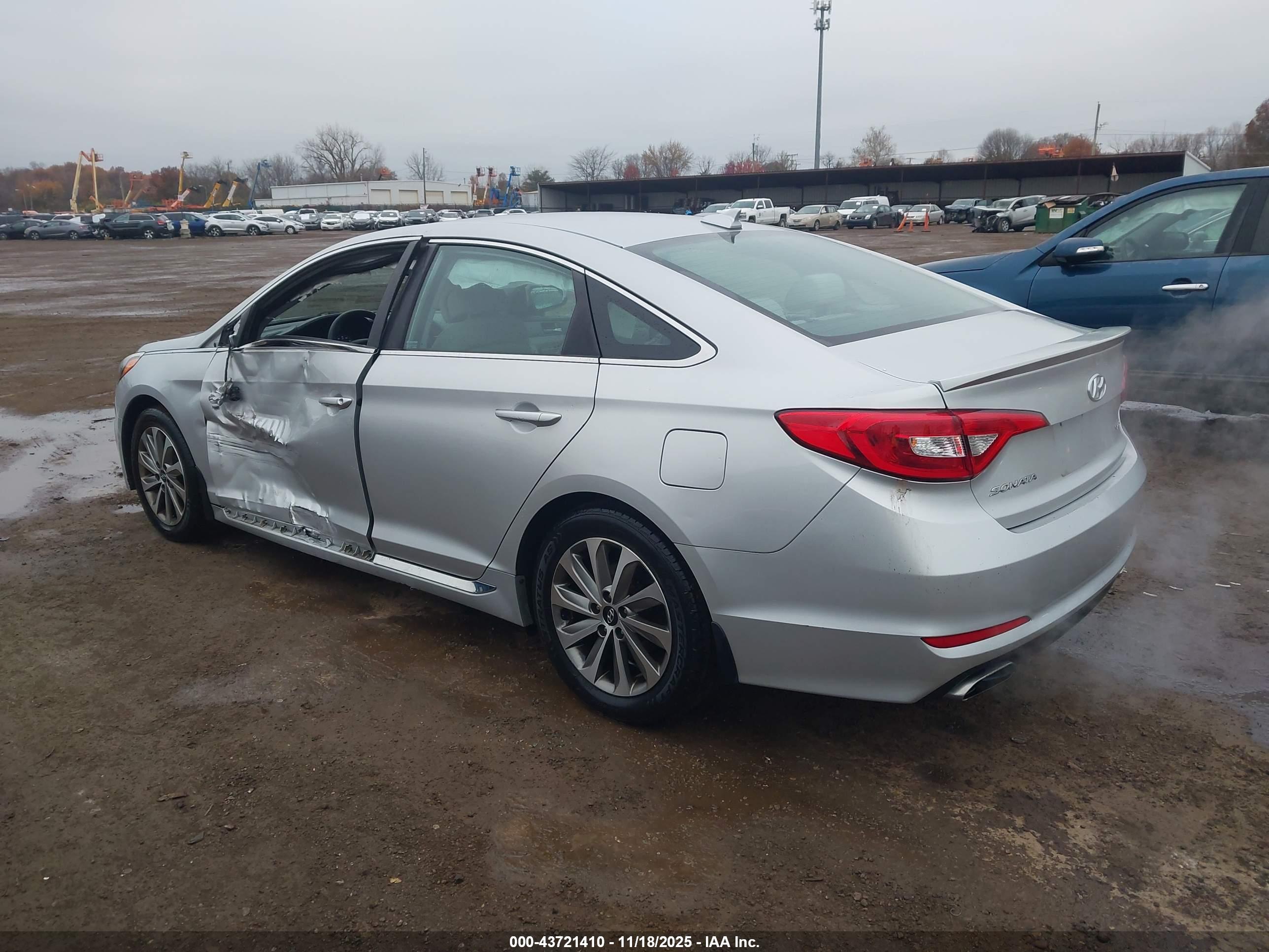 HYUNDAI SONATA image 3